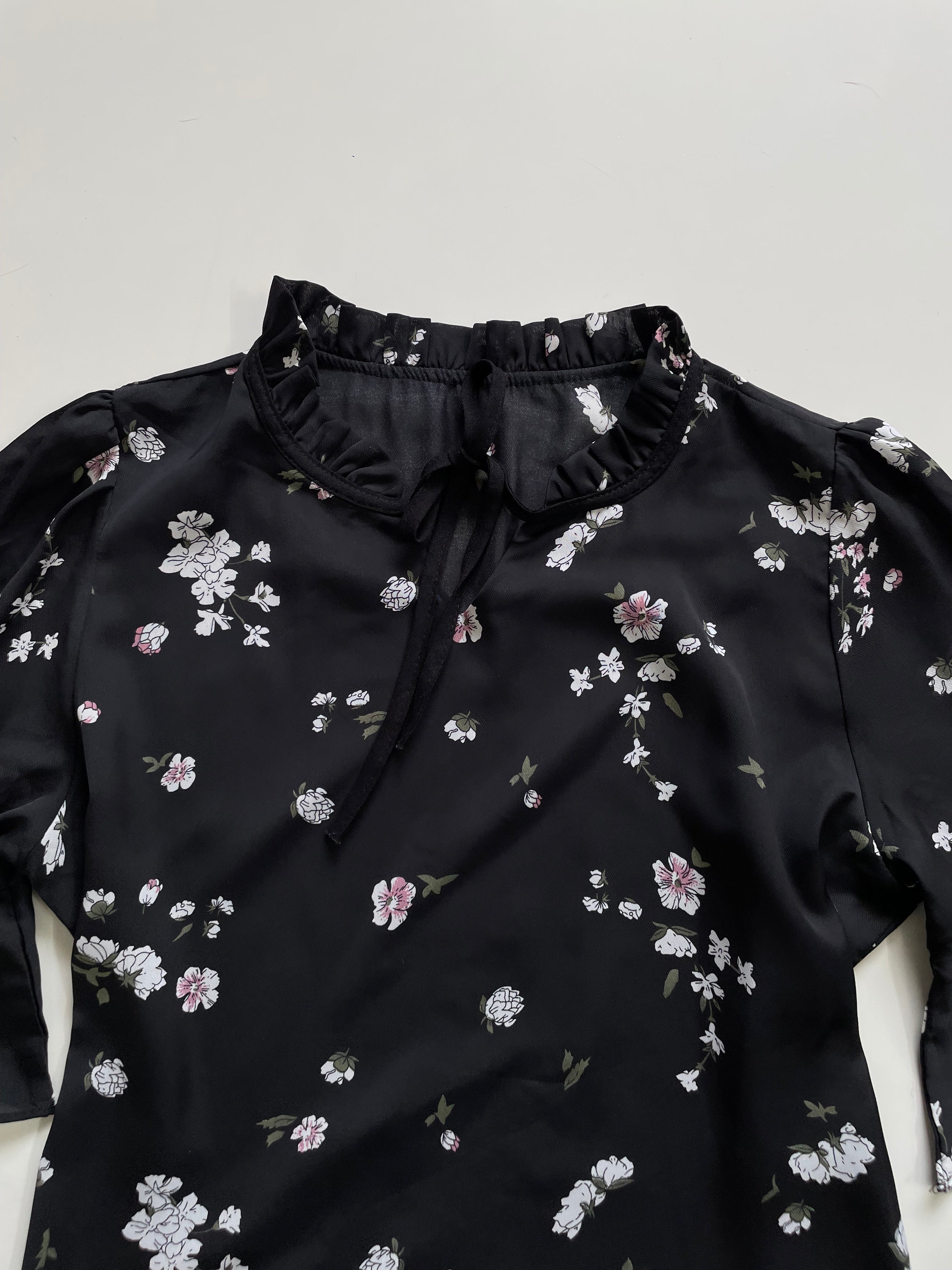 BLACK FLORAL TOP - BUST 42 - Image 2