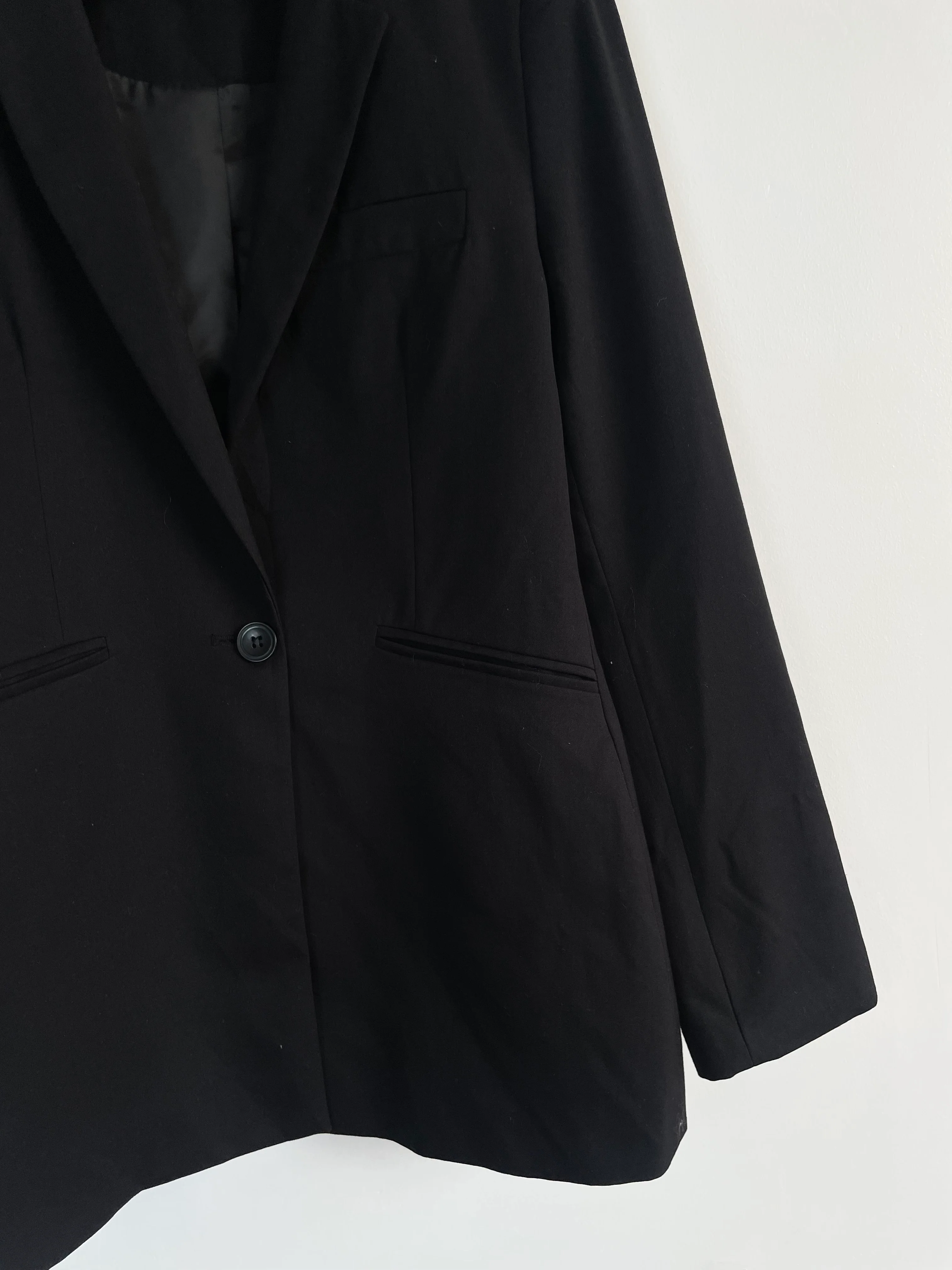 Black Vintage Blazer-Bust 38 - Image 2