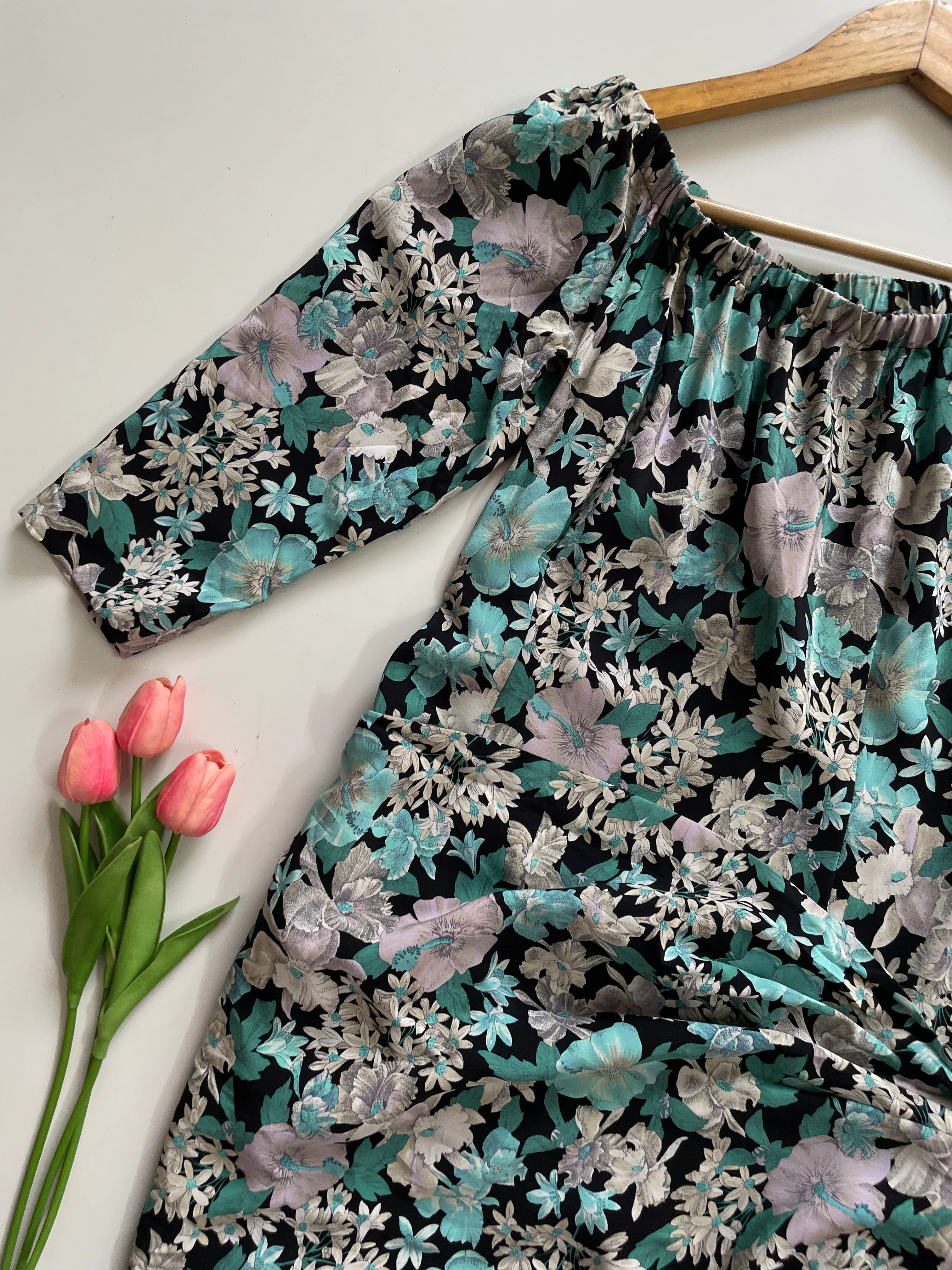 FLORAL WRAPAROUND DRESS - BUST 30 to 32 - Image 3