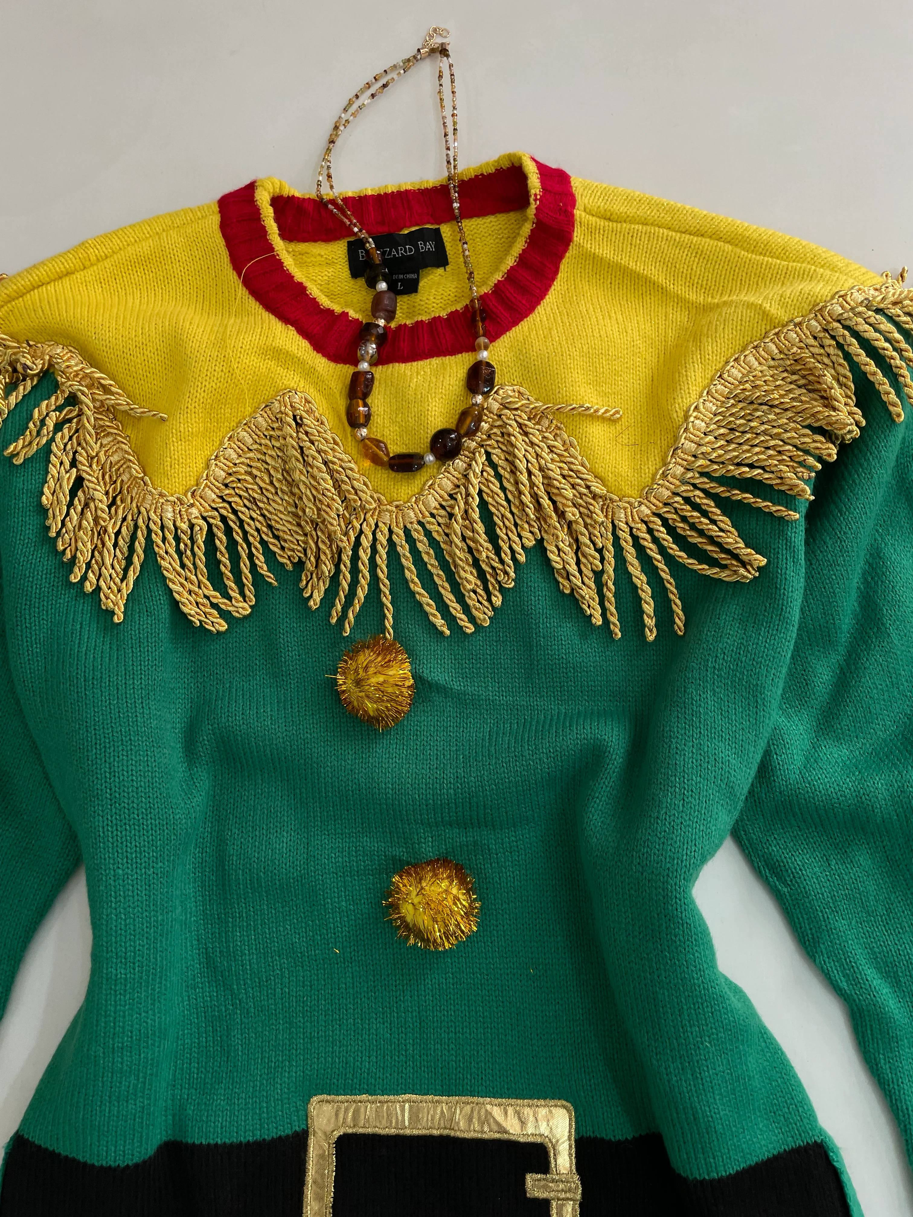 Christmas Sweater-Bust 44 - Image 2