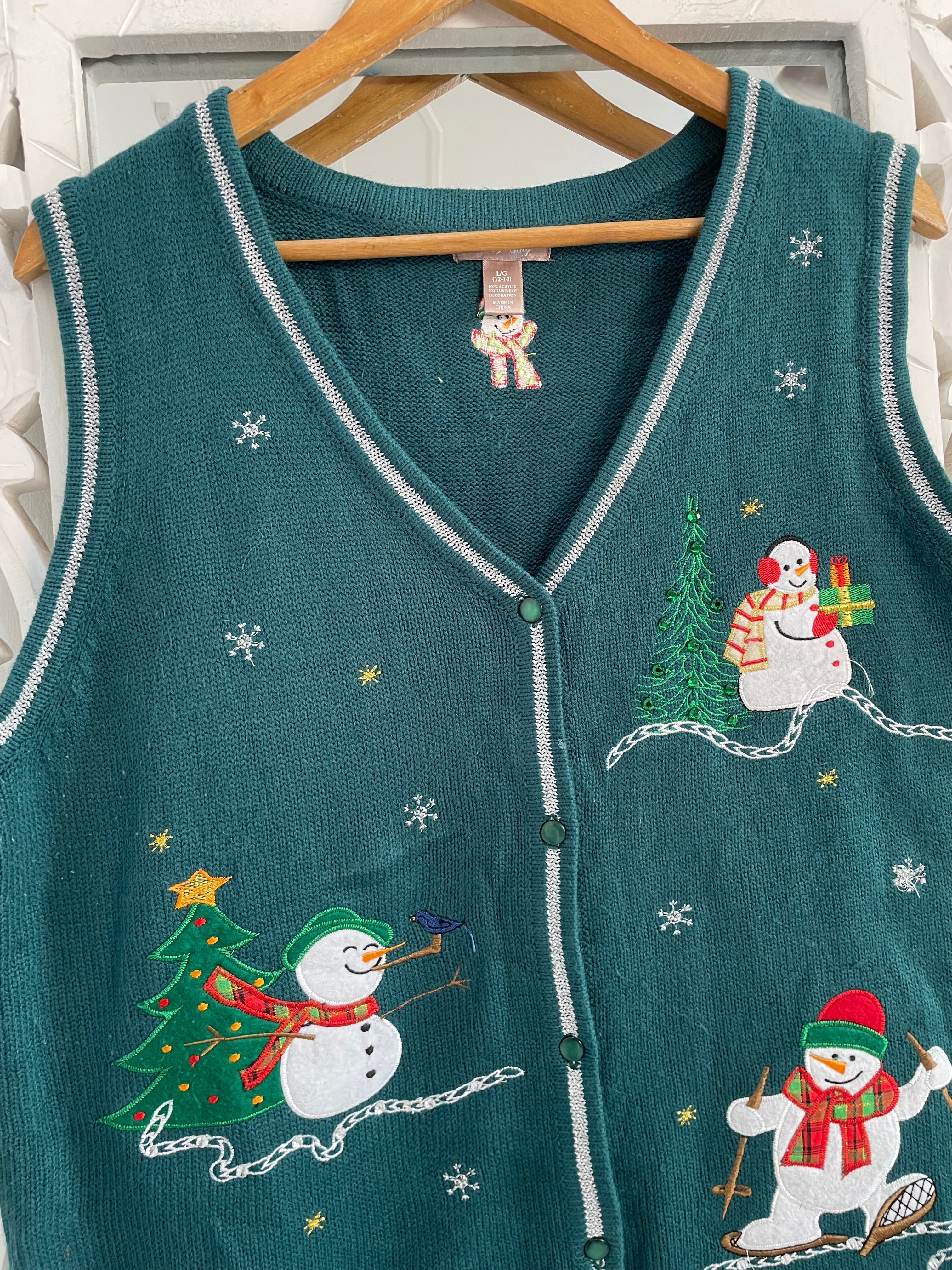 White Stag Christmas Sweater Vest-Bust 44 - Image 2