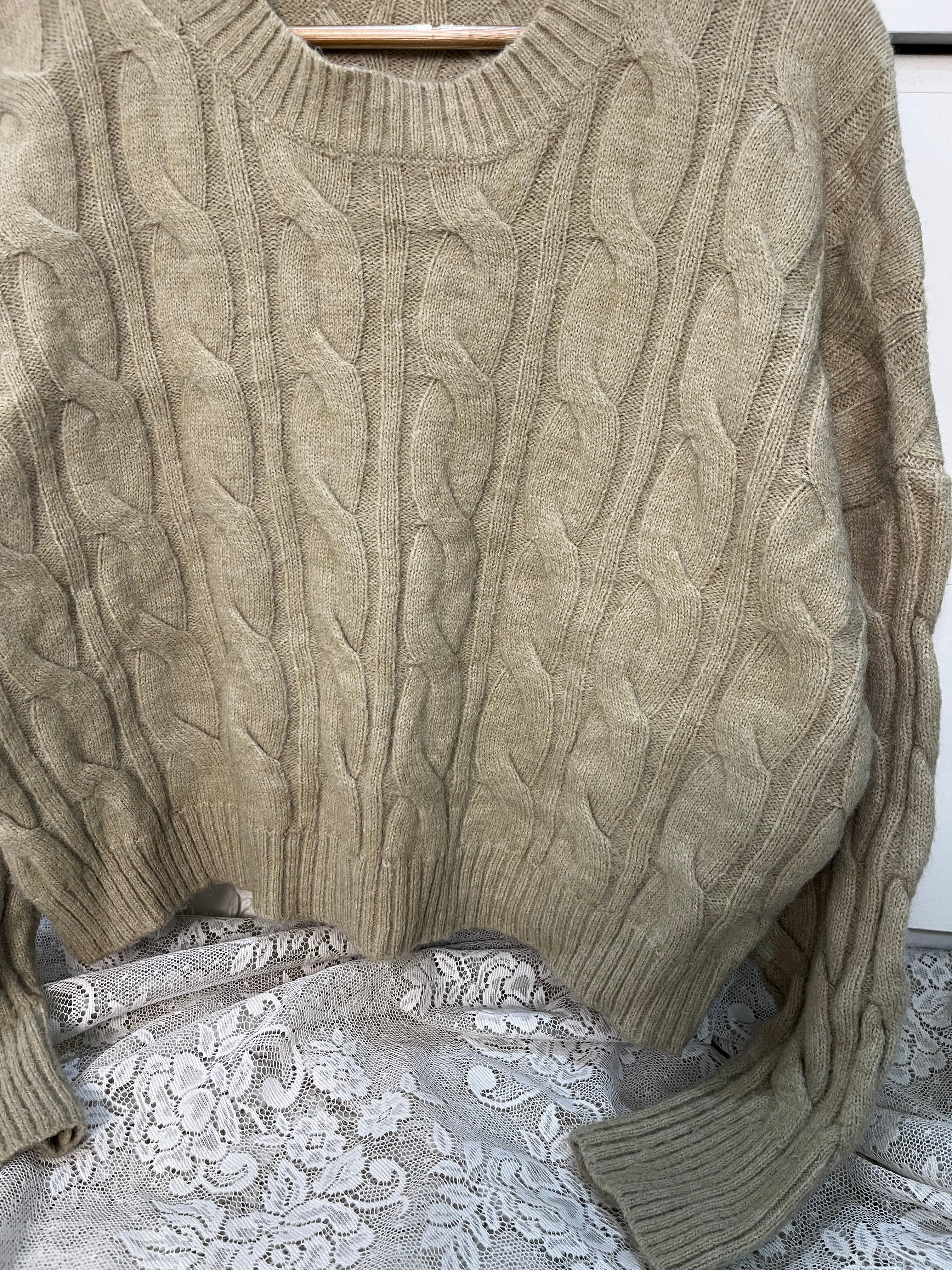 Cable Knit Chunky Soft Sweater-Bust 46 - Image 3