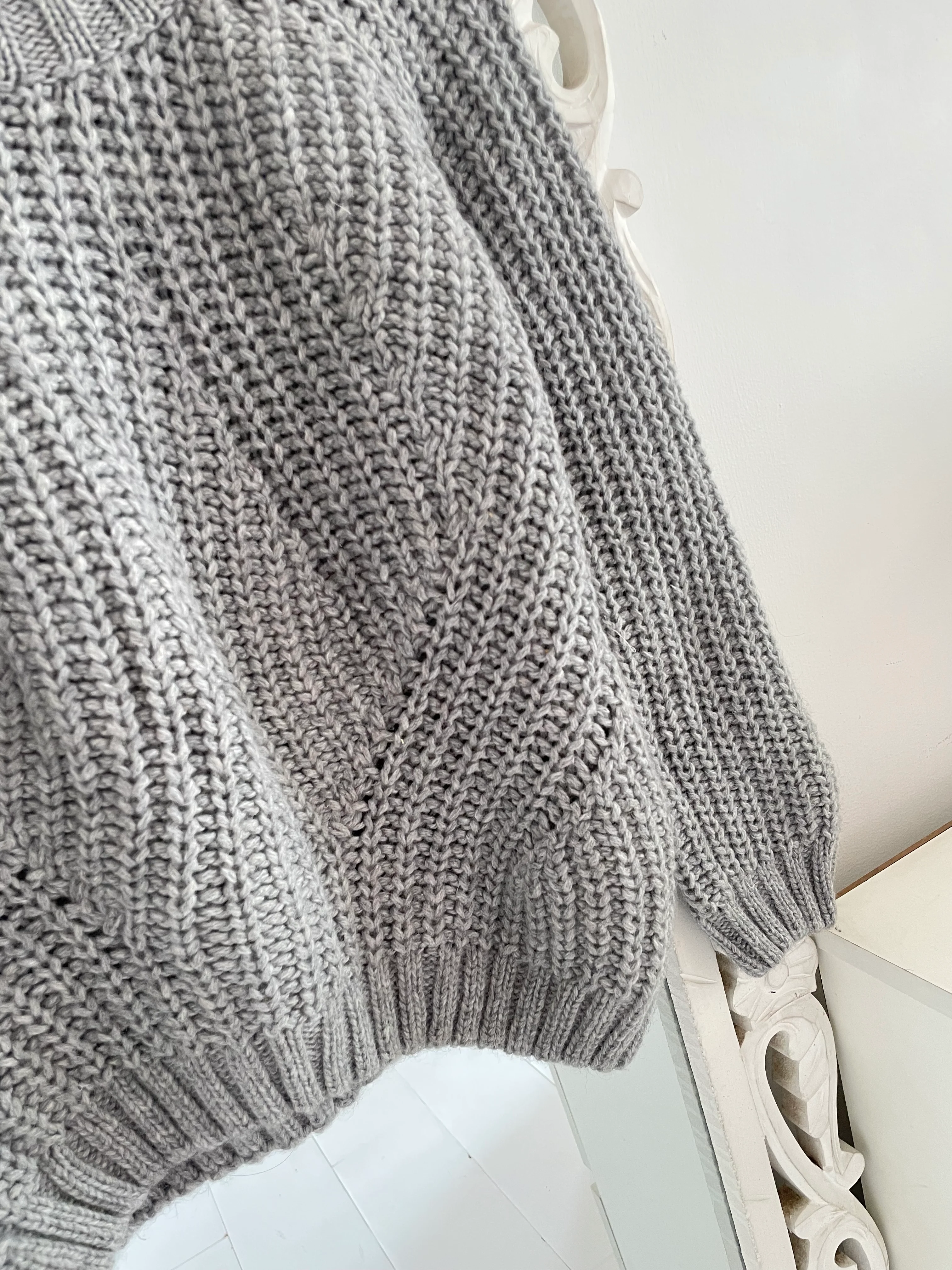 Chunky Soft Sweater-Chest 38 - Image 3