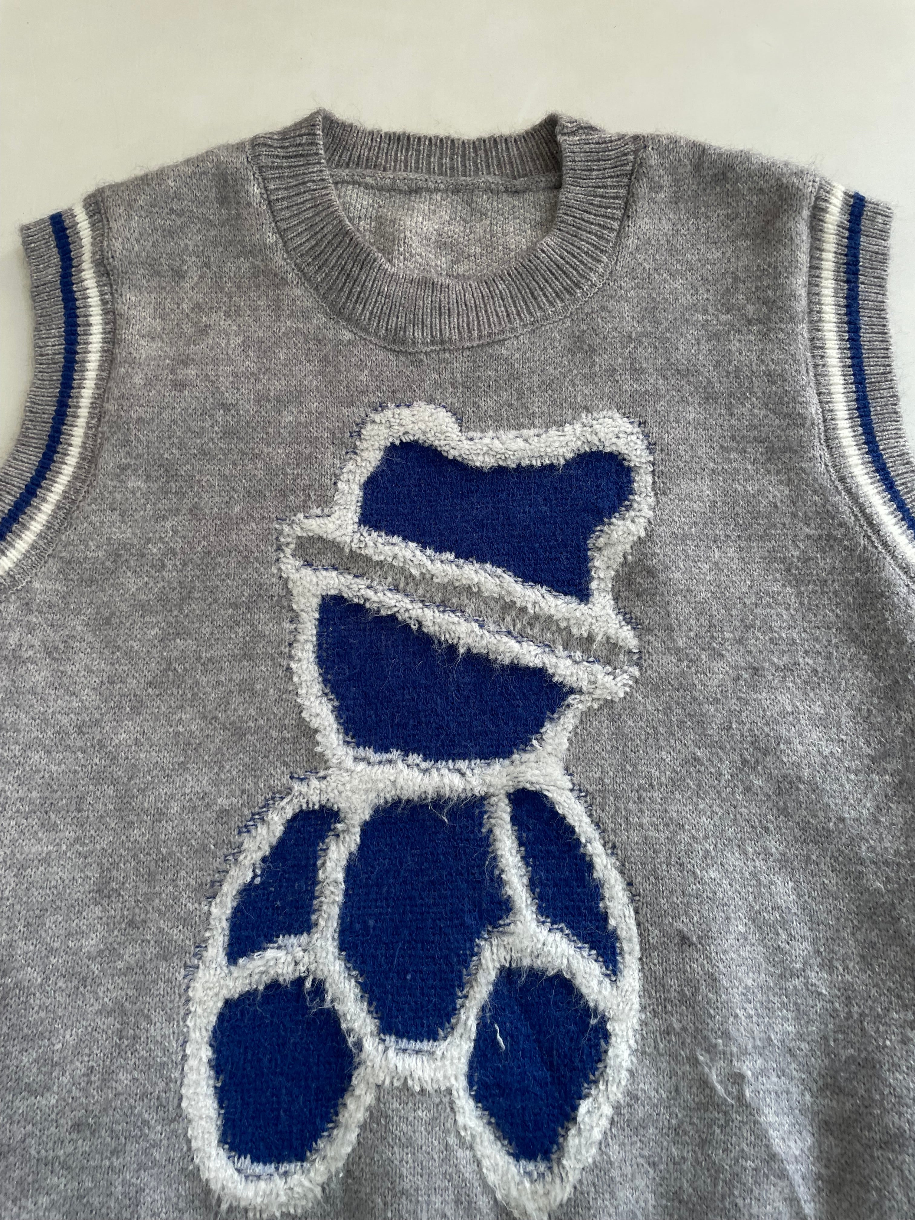 Chunky Sweater Vest-Bust 44 - Image 2