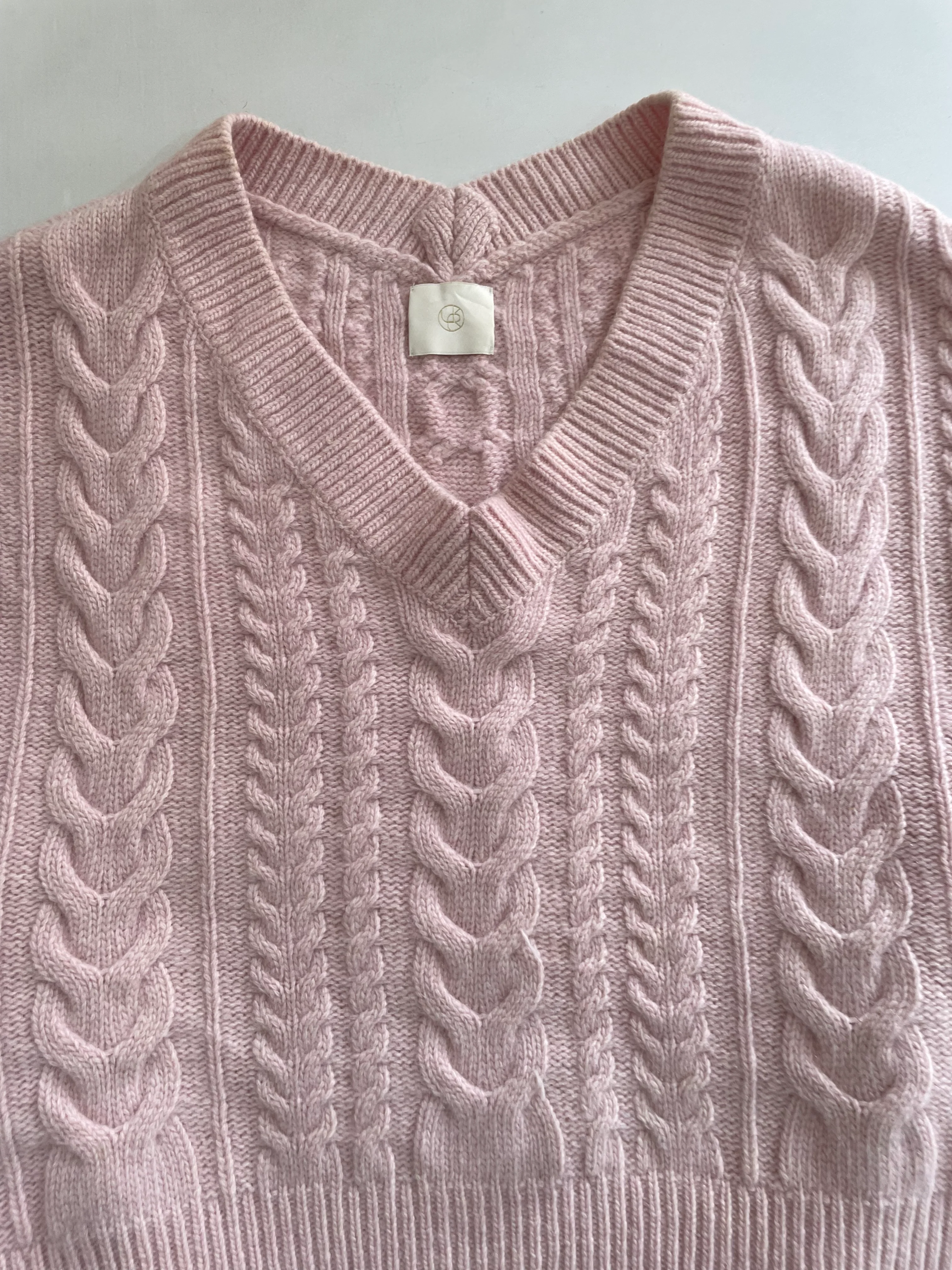 Chunky Sweater Vest-Bust 48 - Image 2