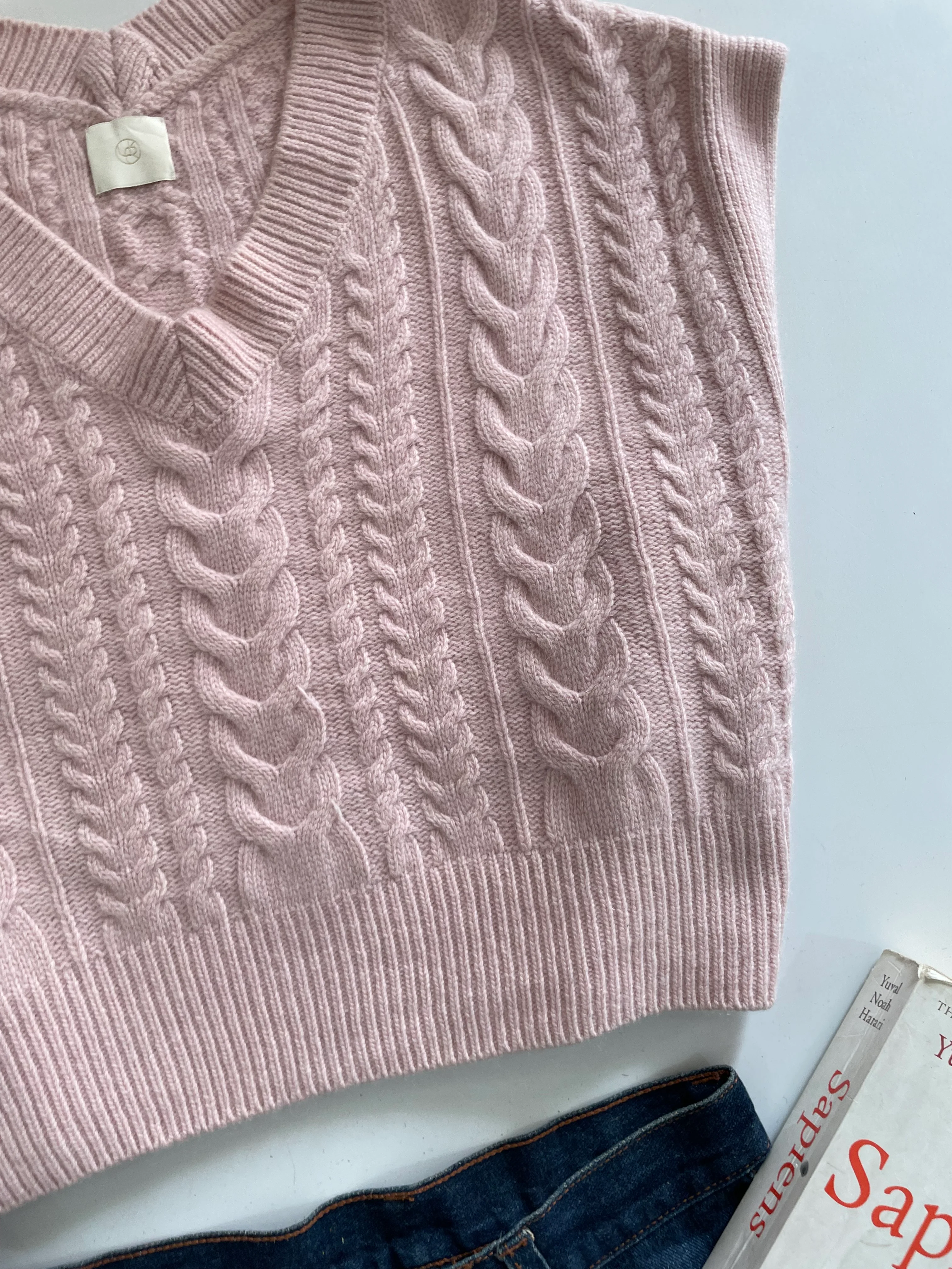 Chunky Sweater Vest-Bust 48 - Image 3