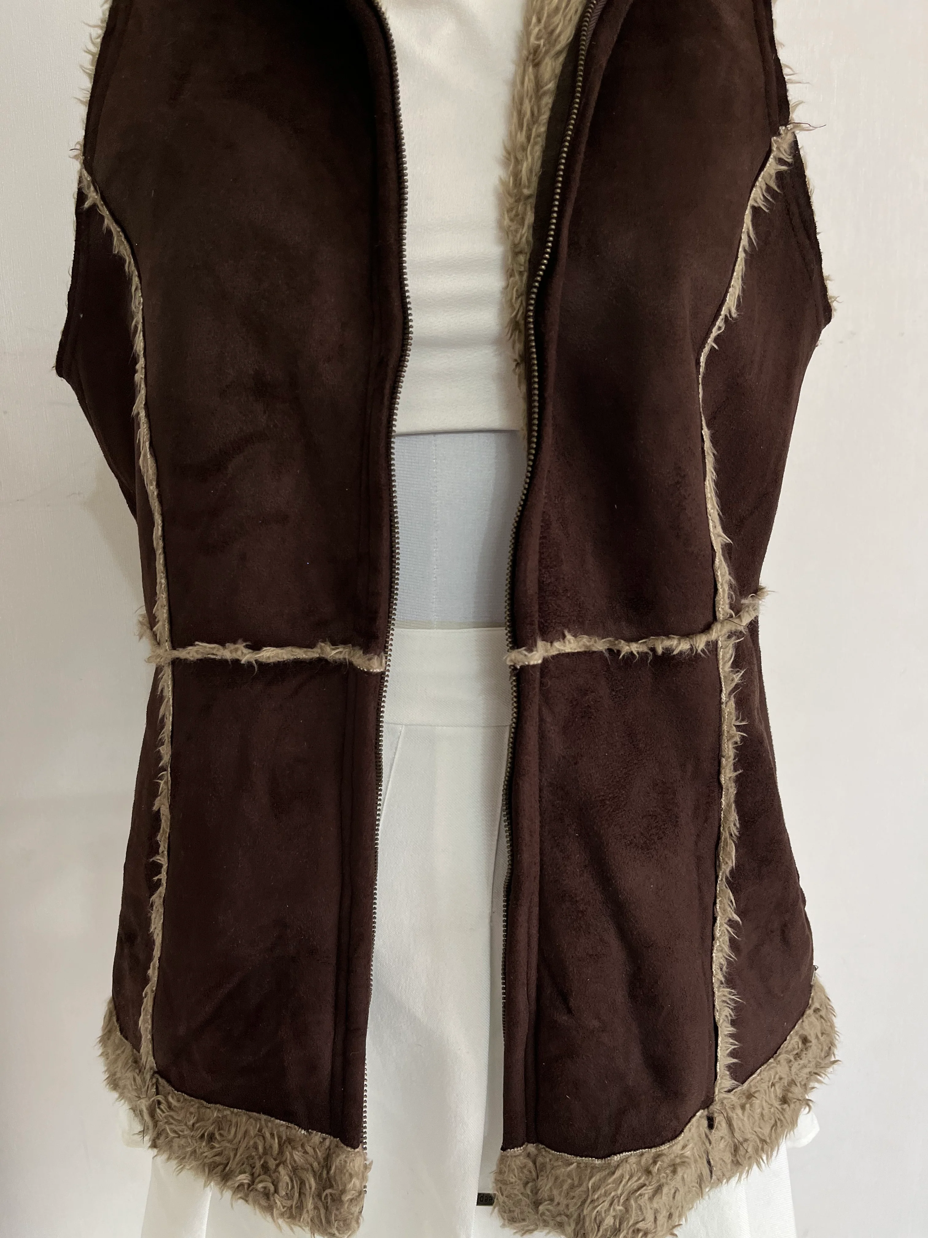JEEP FUR LINED SUEDE JACKET - BUST 40 - Image 3