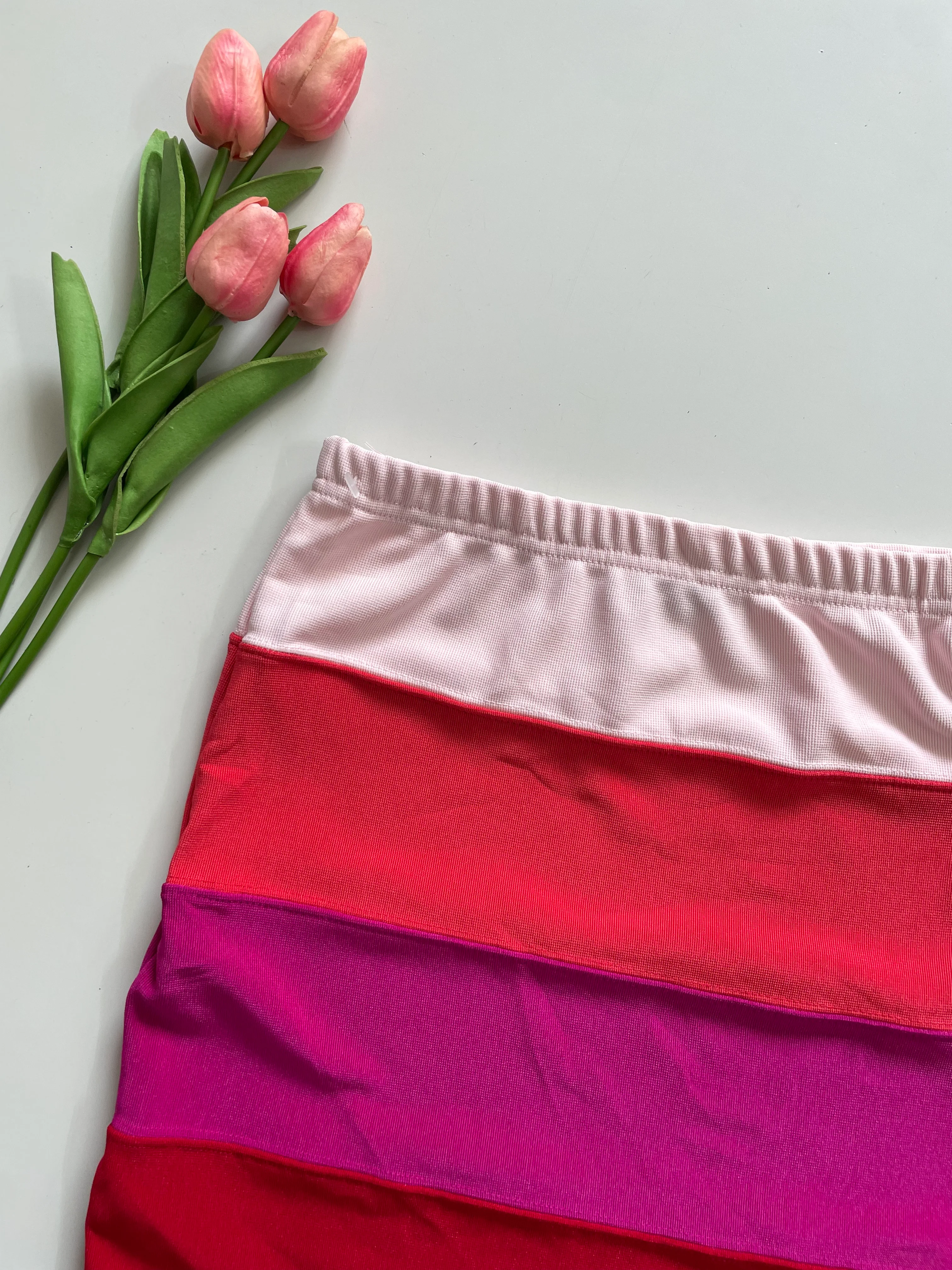 RUE21 PINK & RED SHADES SKIRT - WAIST 28 TO 30 - Image 2