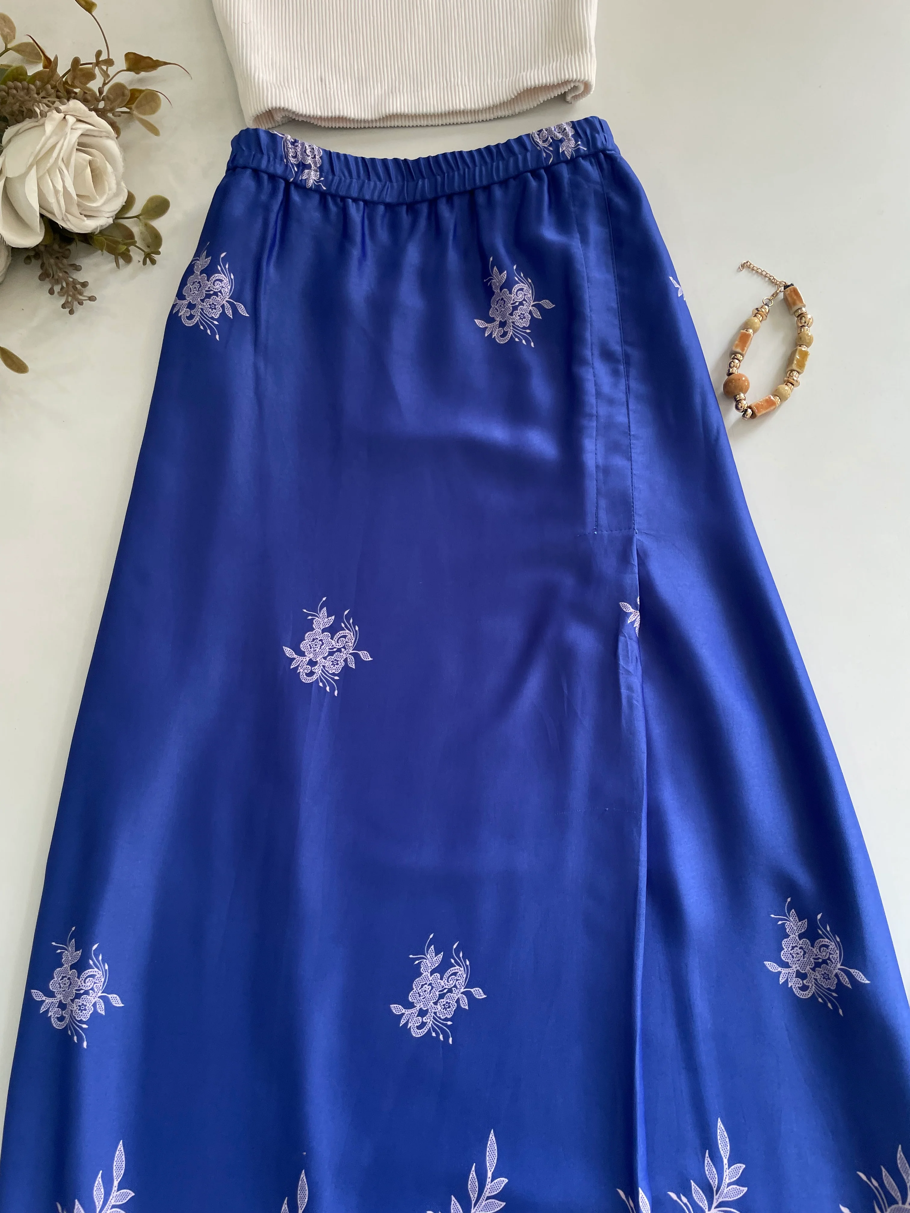 Long Skirt-Waist 30 to 32 - Image 2