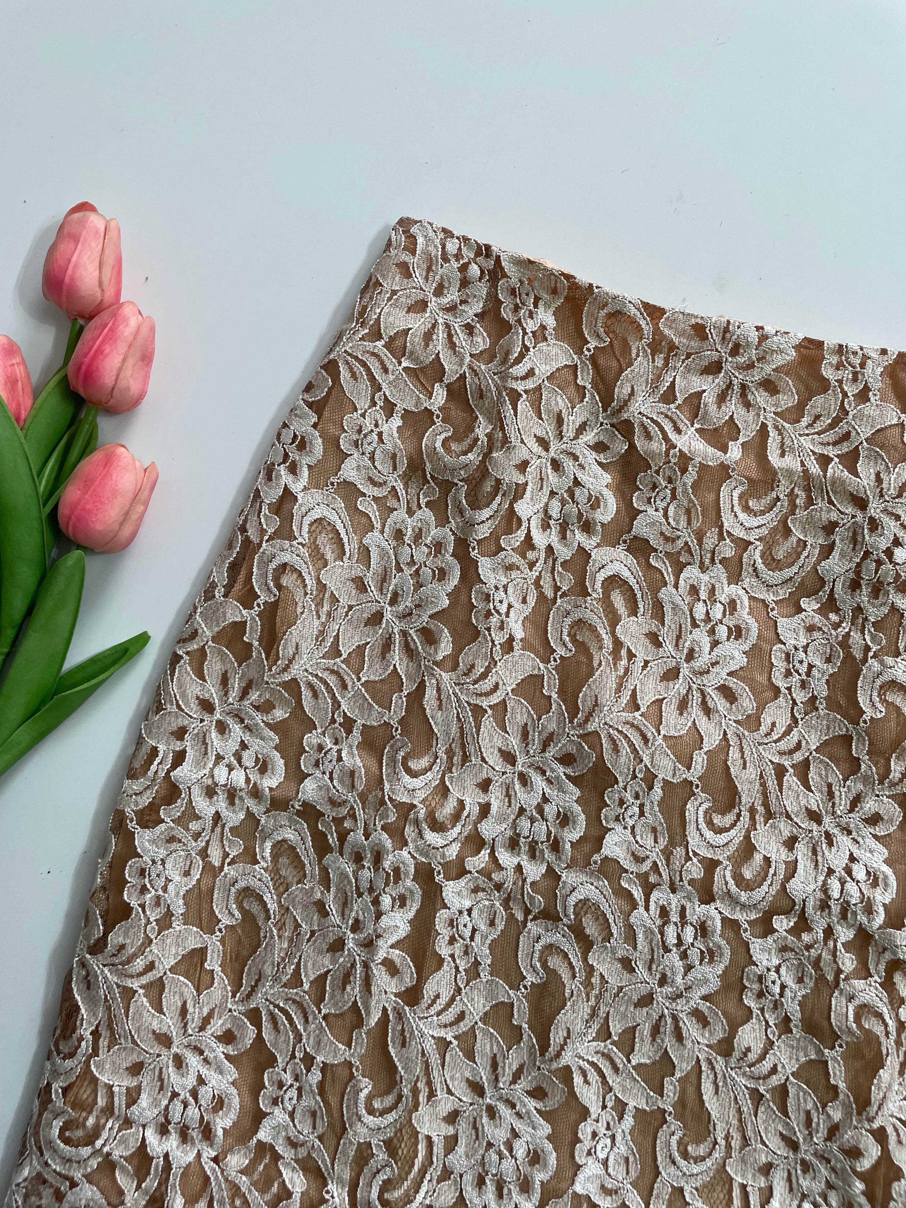 ORNA FARHO LACE SKIRT - WAIST 24 - Image 3