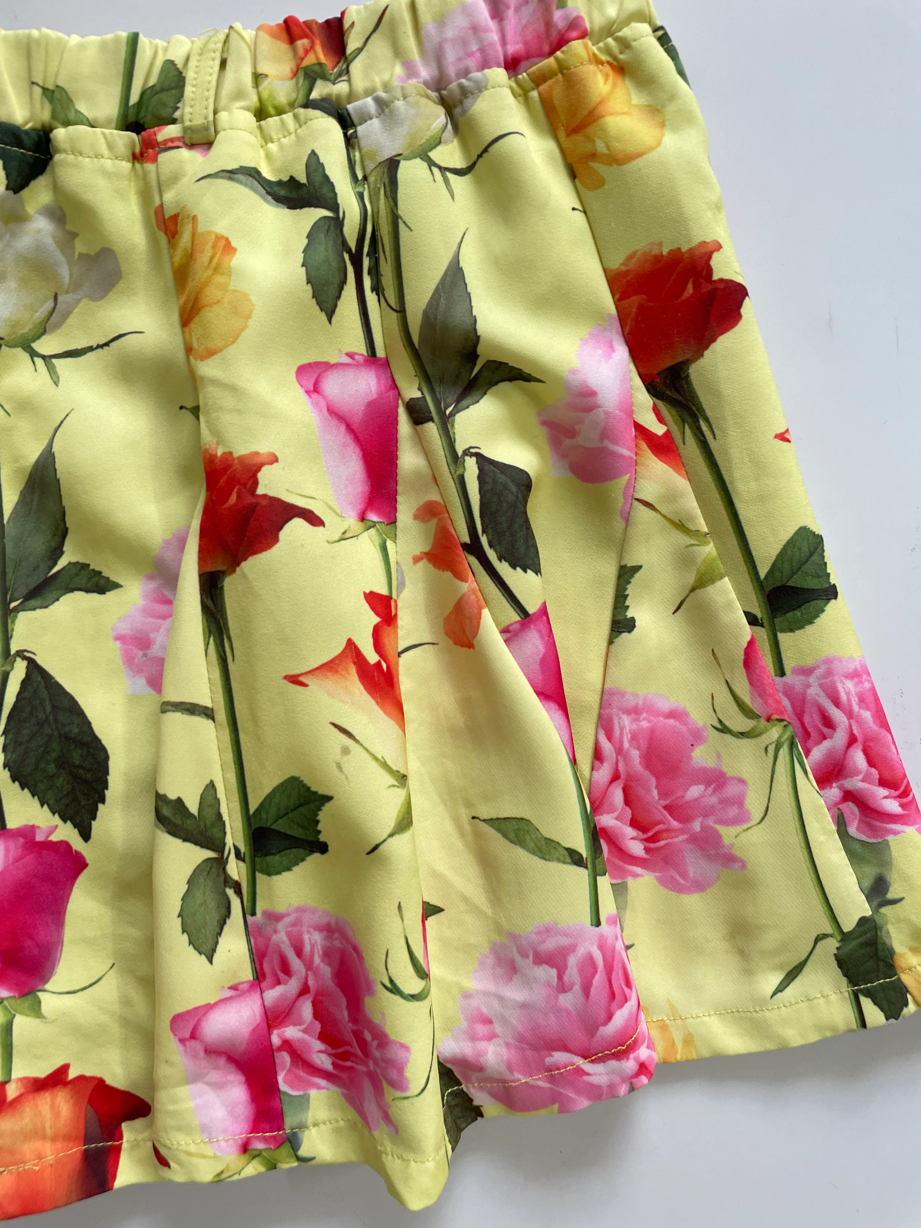 YELLOW FLORAL SKIRT - WAIST 26 TO 28 - Image 3