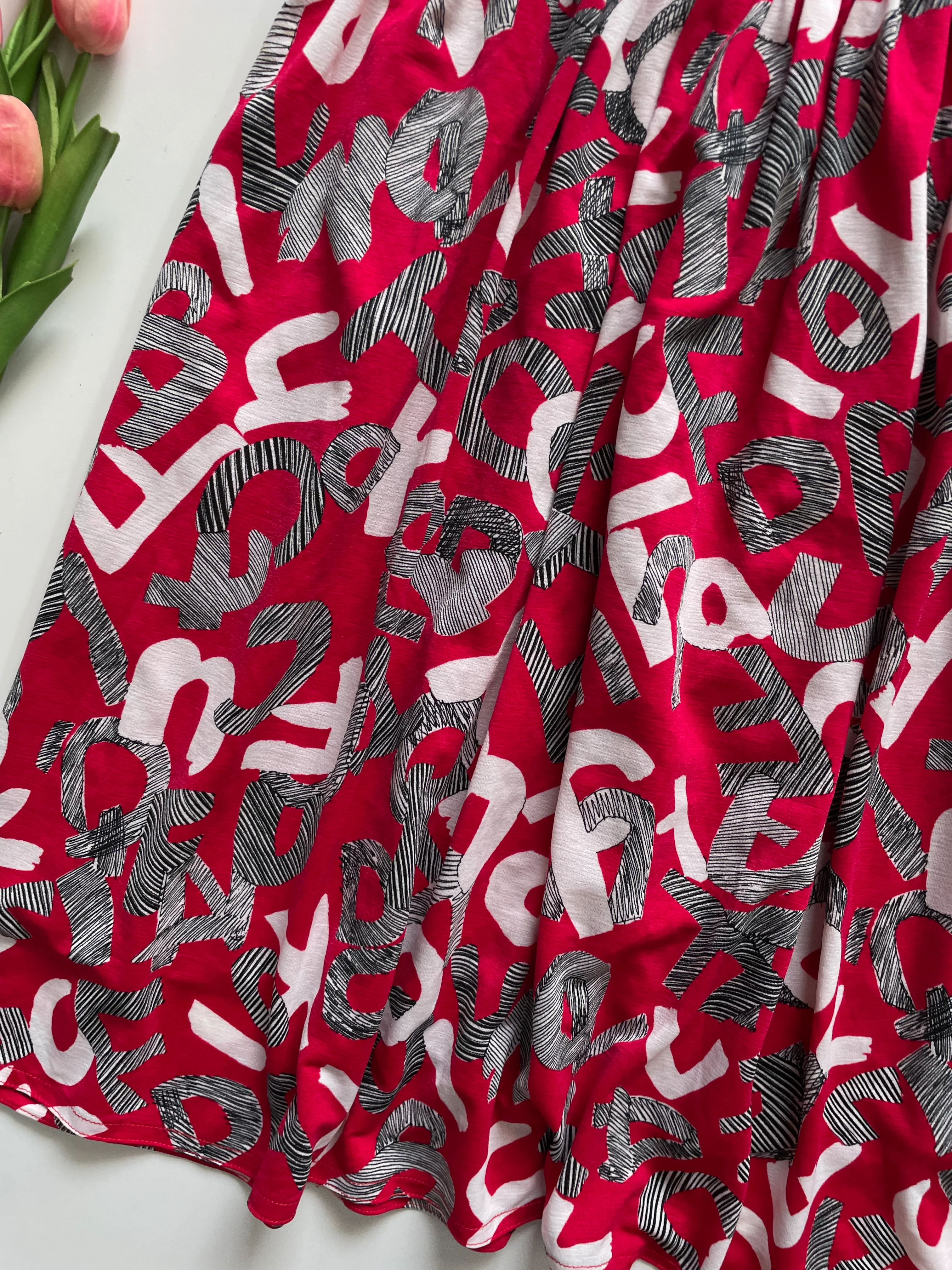 RED PRINTED SKIRT - WAIST 26 - Image 3
