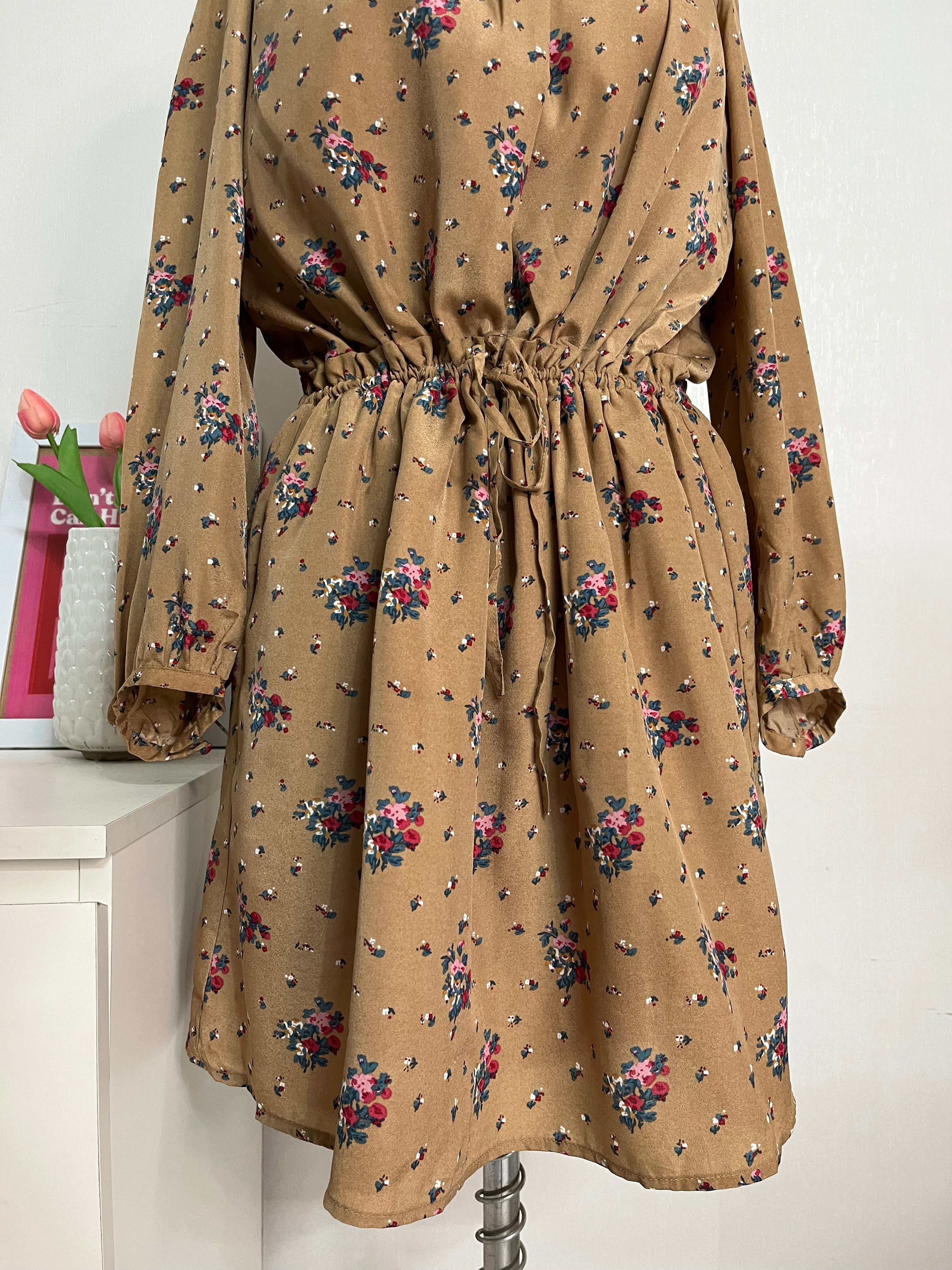 SAND FLORAL DRESS - BUST 36 - Image 3