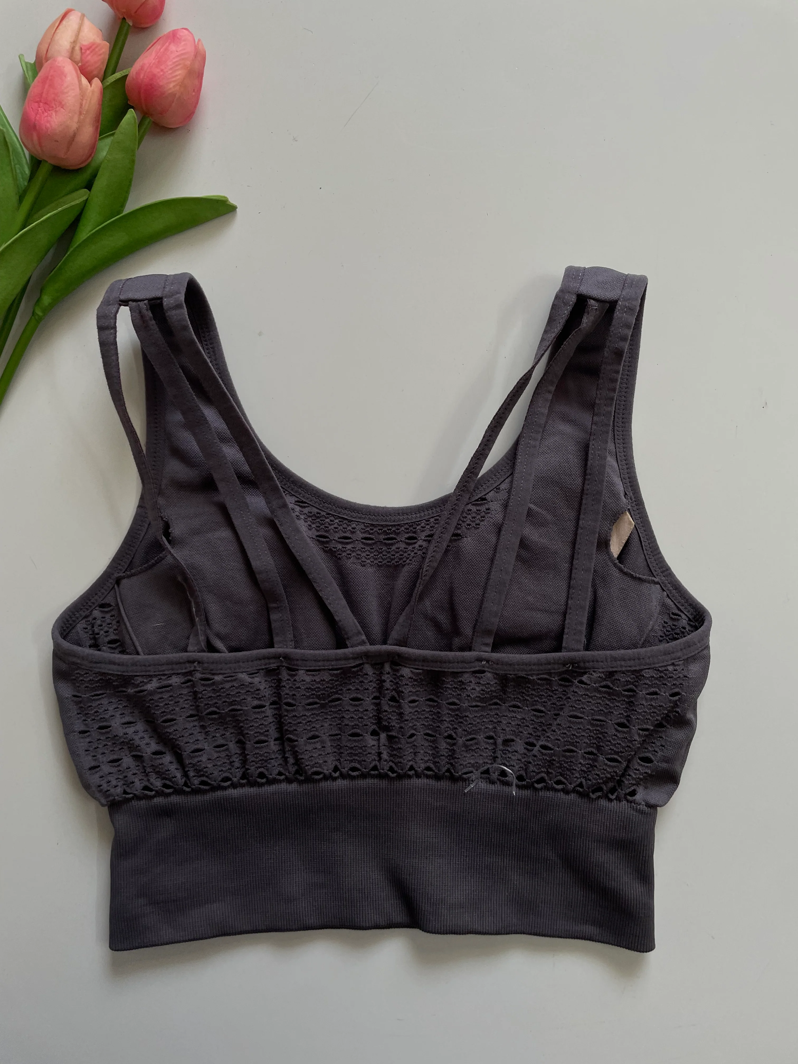 GREY SPORTS BRA - BUST 32 TO 34 - Image 3