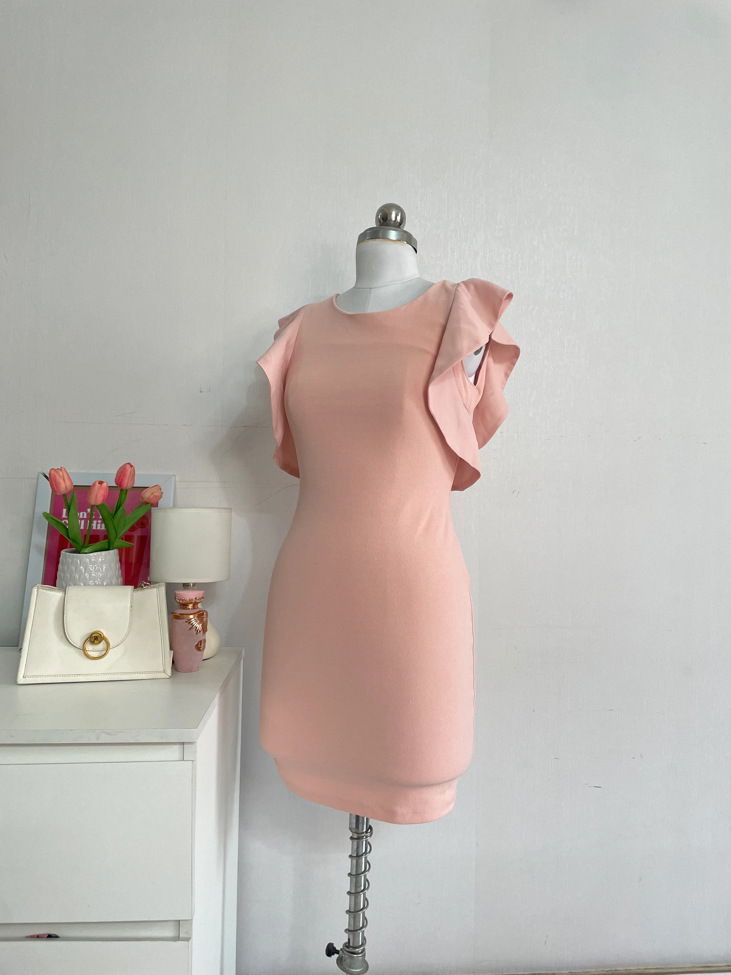 ONLY & U PEACH RUFFLE CUTOUT DRESS - BUST 28 TO 32 - Image 2