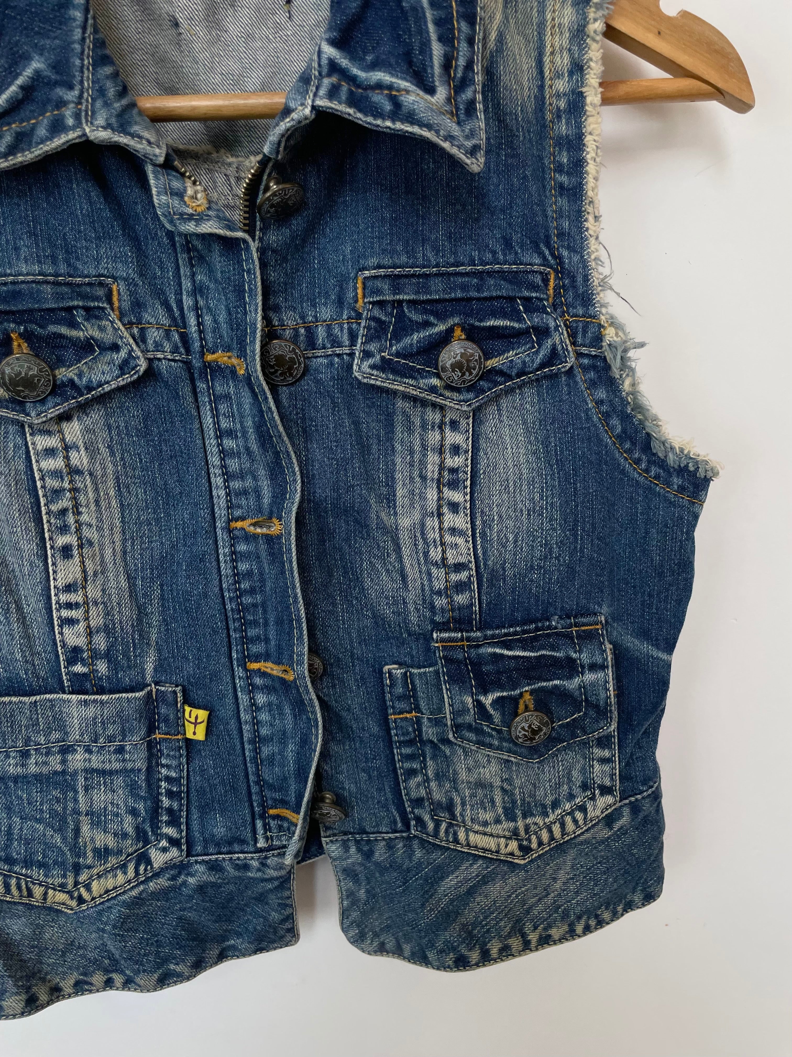 Denim Vest-Bust 32 - Image 3
