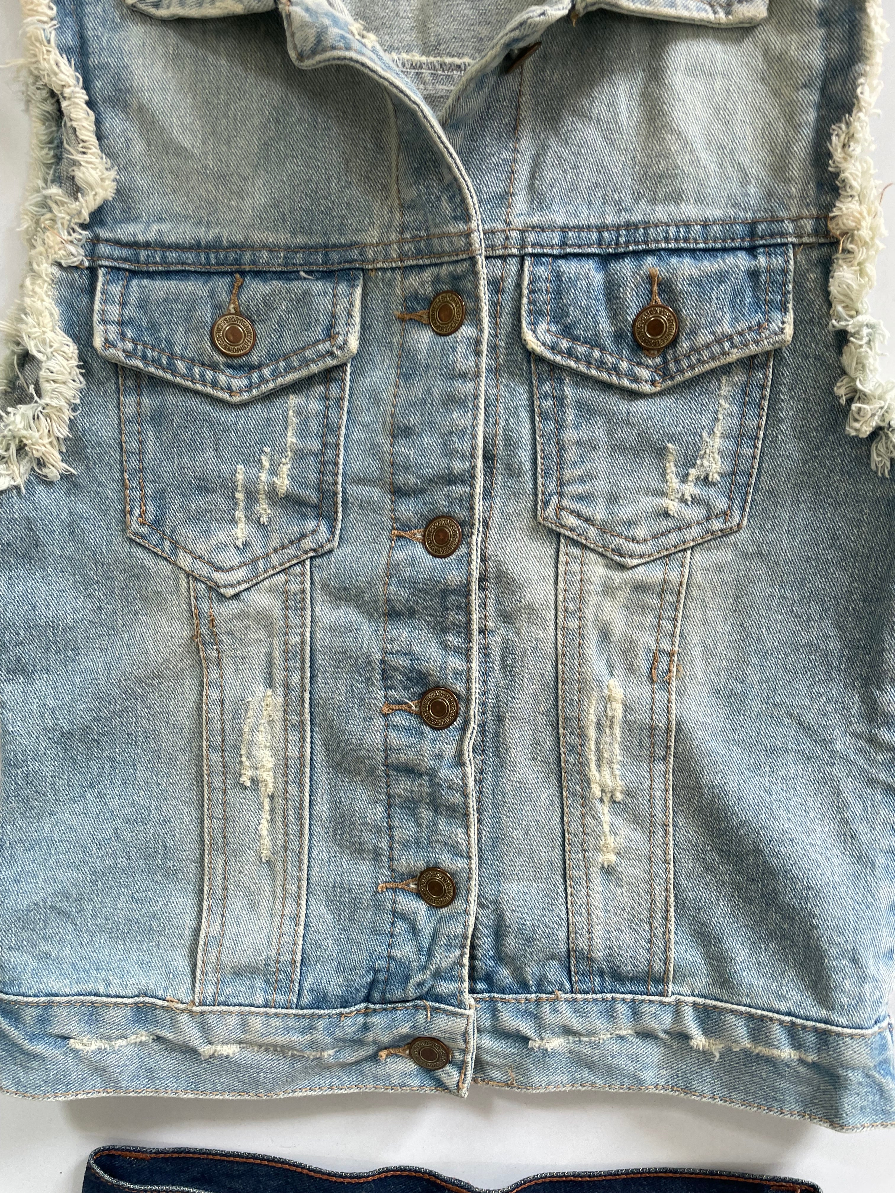 Denim Vest-Bust 30 - Image 3