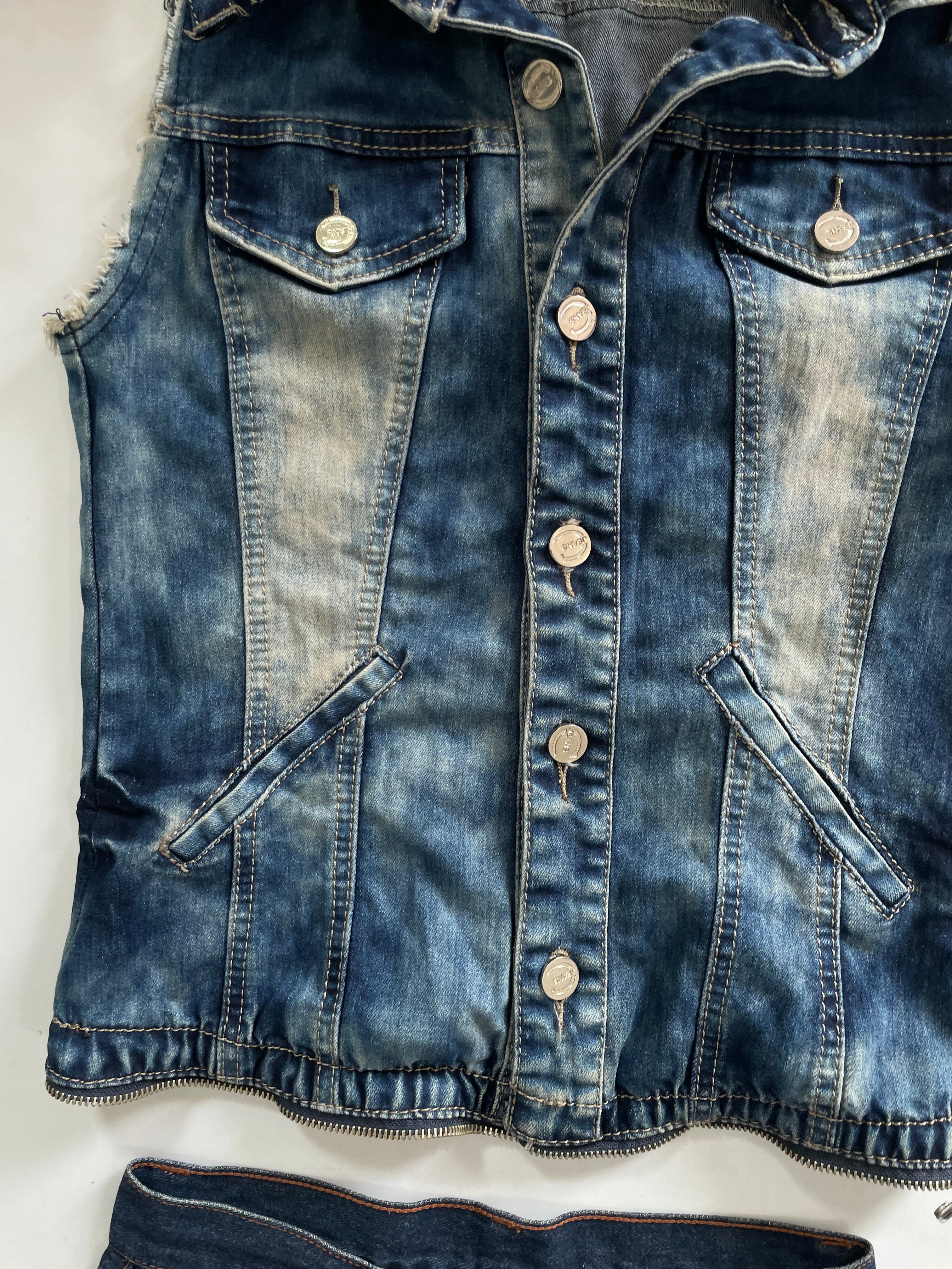 Denim Vest-Bust 32 - Image 3