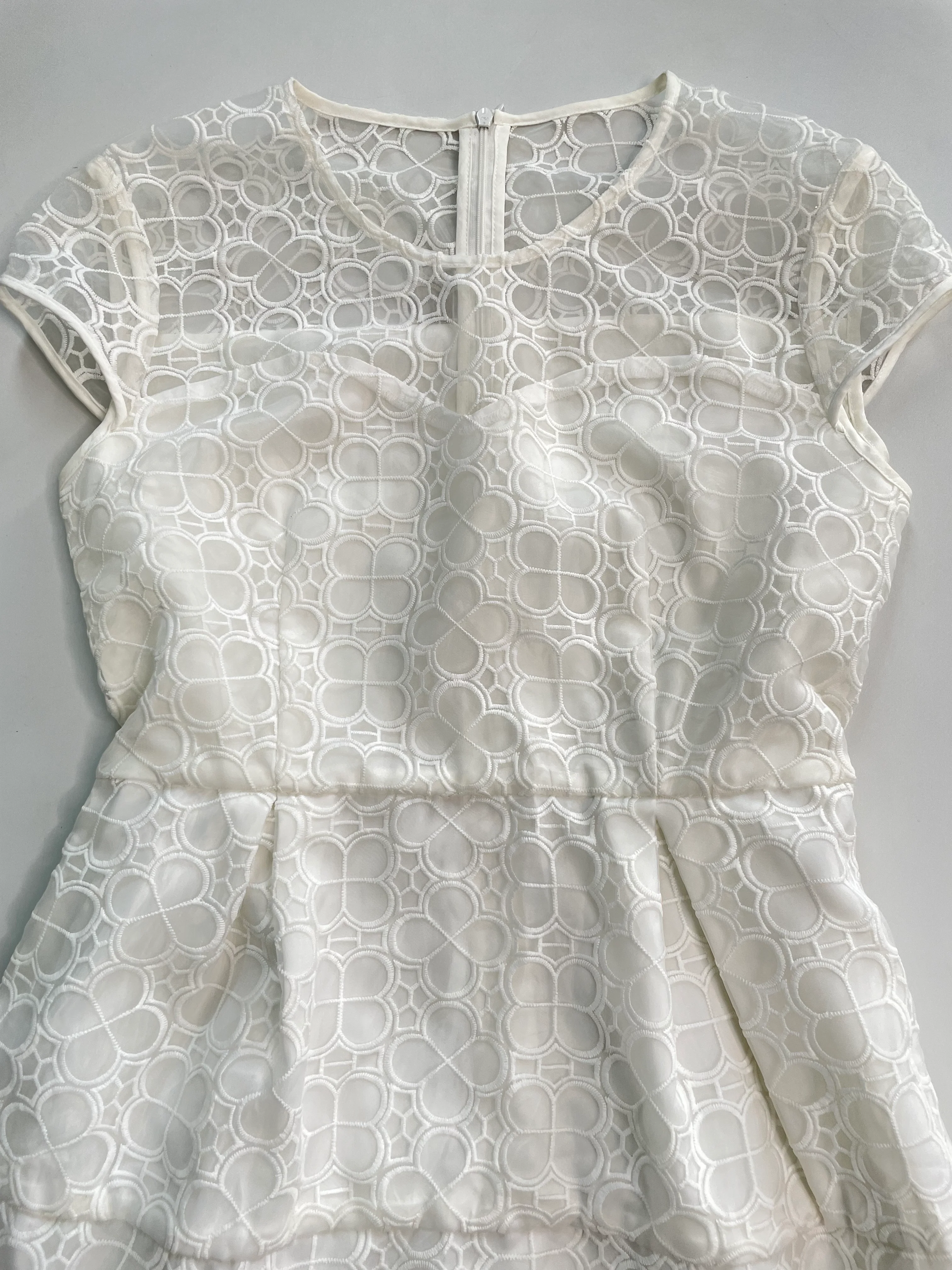 Dress-Bust 34 - Image 2