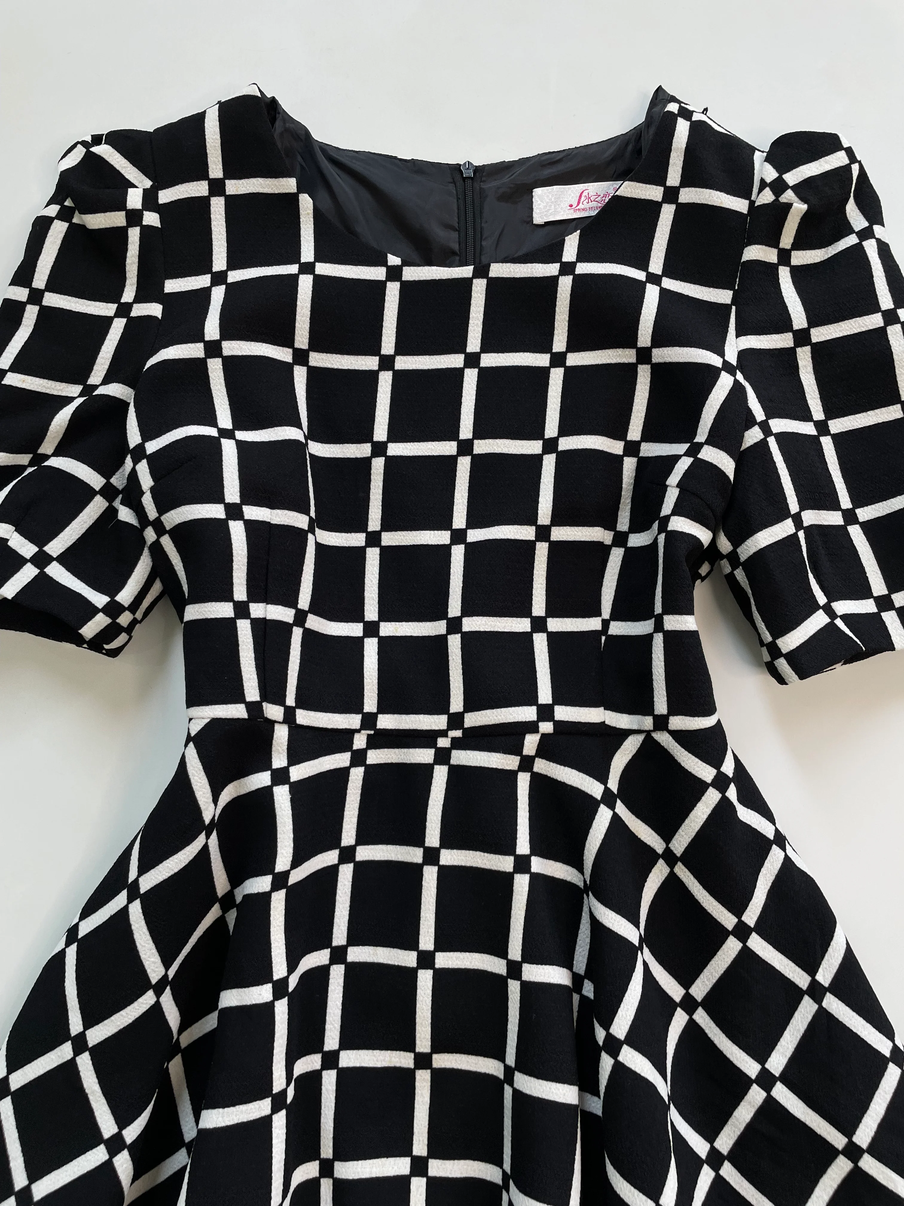 Dress-Bust 34 - Image 2