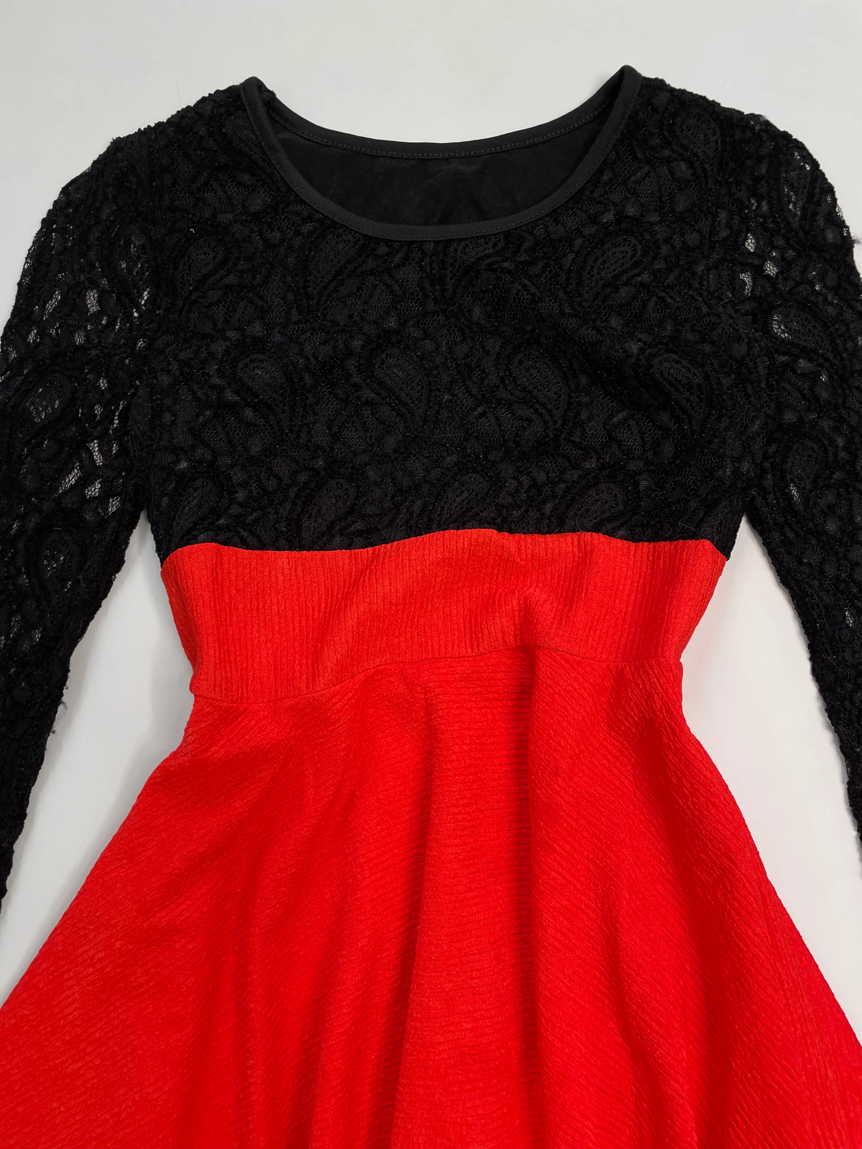 Dress-Bust 30 to 32 - Image 2