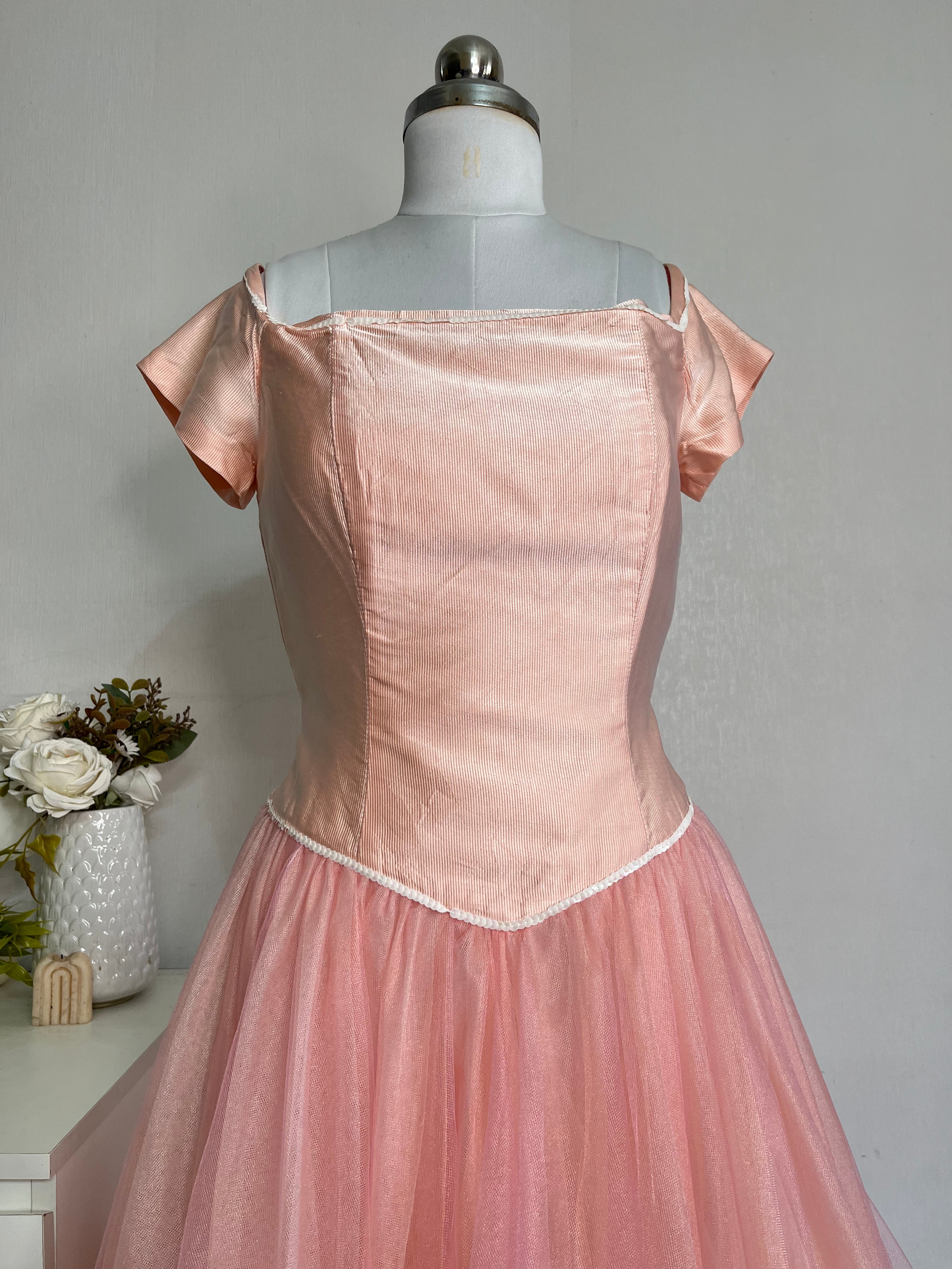 VERA MONT DRESS - BUST 32 - Image 2