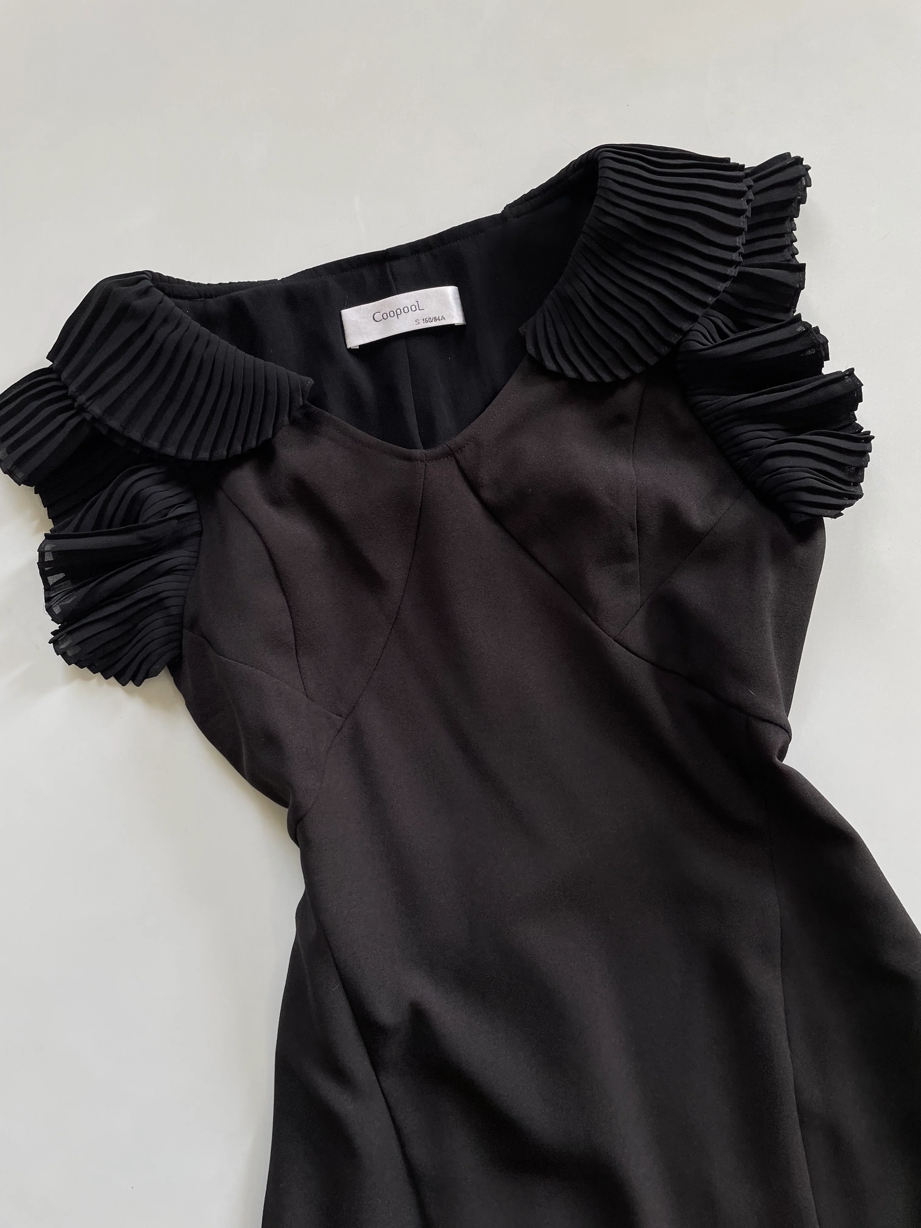 Dress-Bust 30 to 32 - Image 2