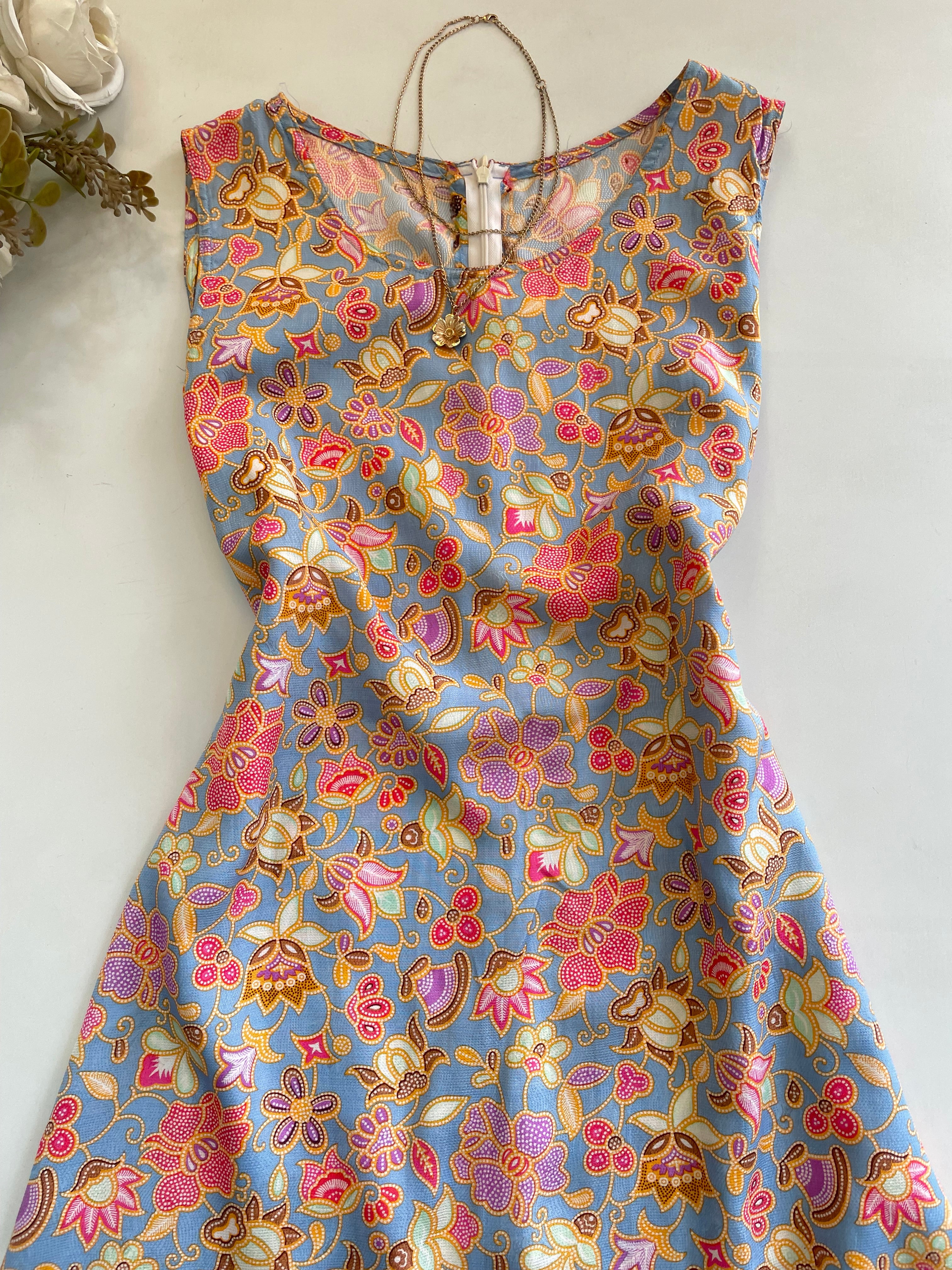 Floral Dress-Bust 38 - Image 2
