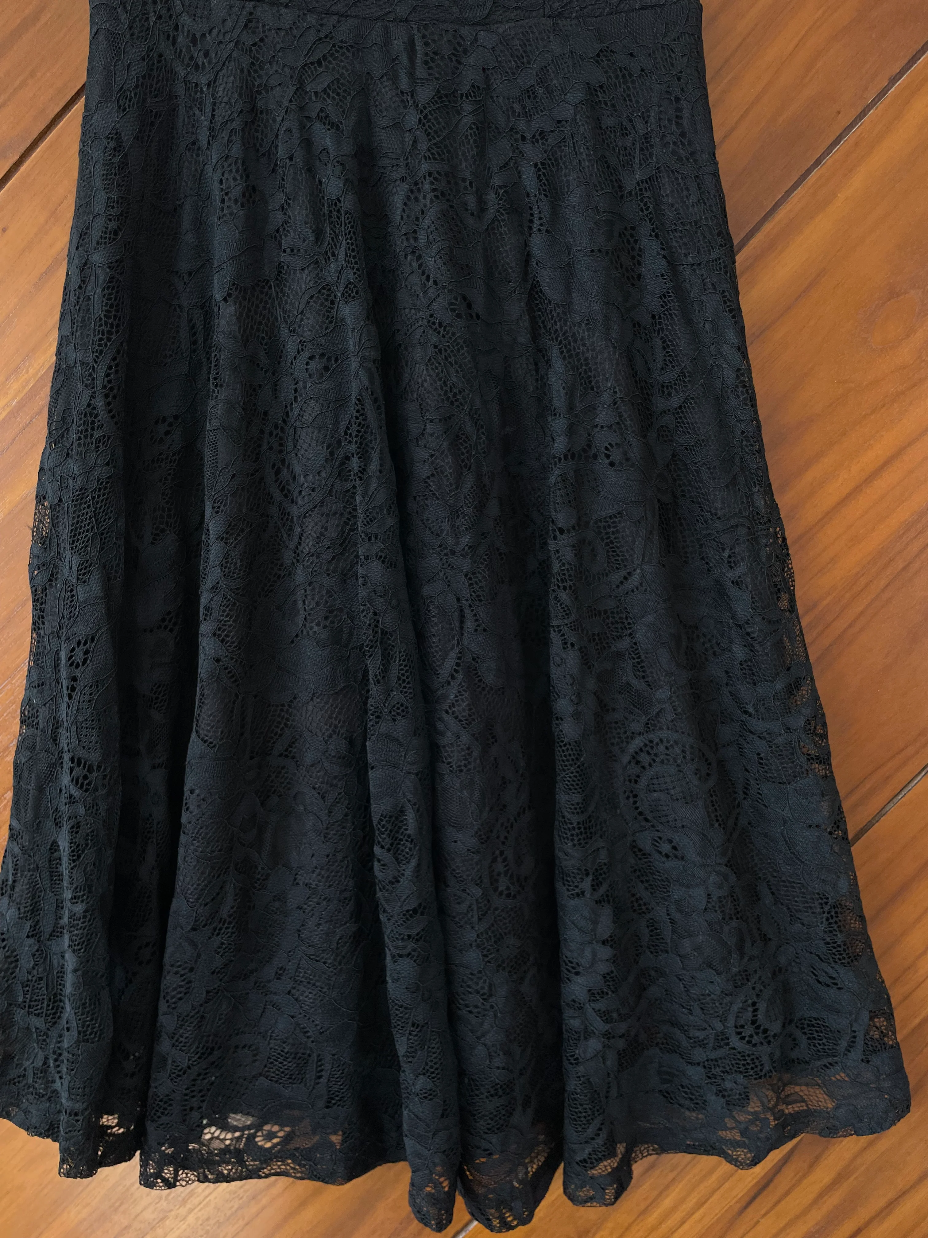 Black Lace Dress-Bust 30 to 32 - Image 3