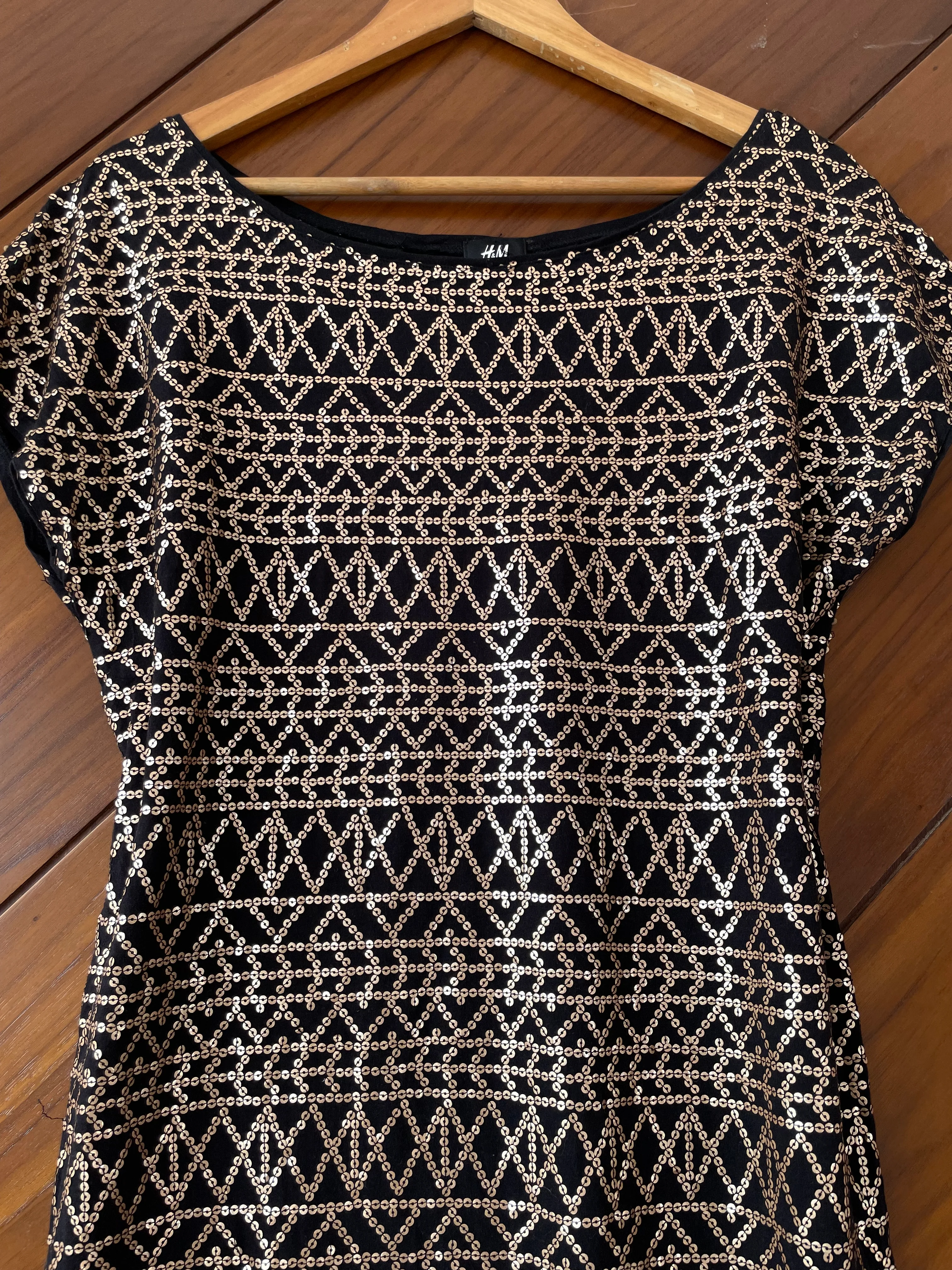 H&M Sequin Dress-Bust 40 - Image 2