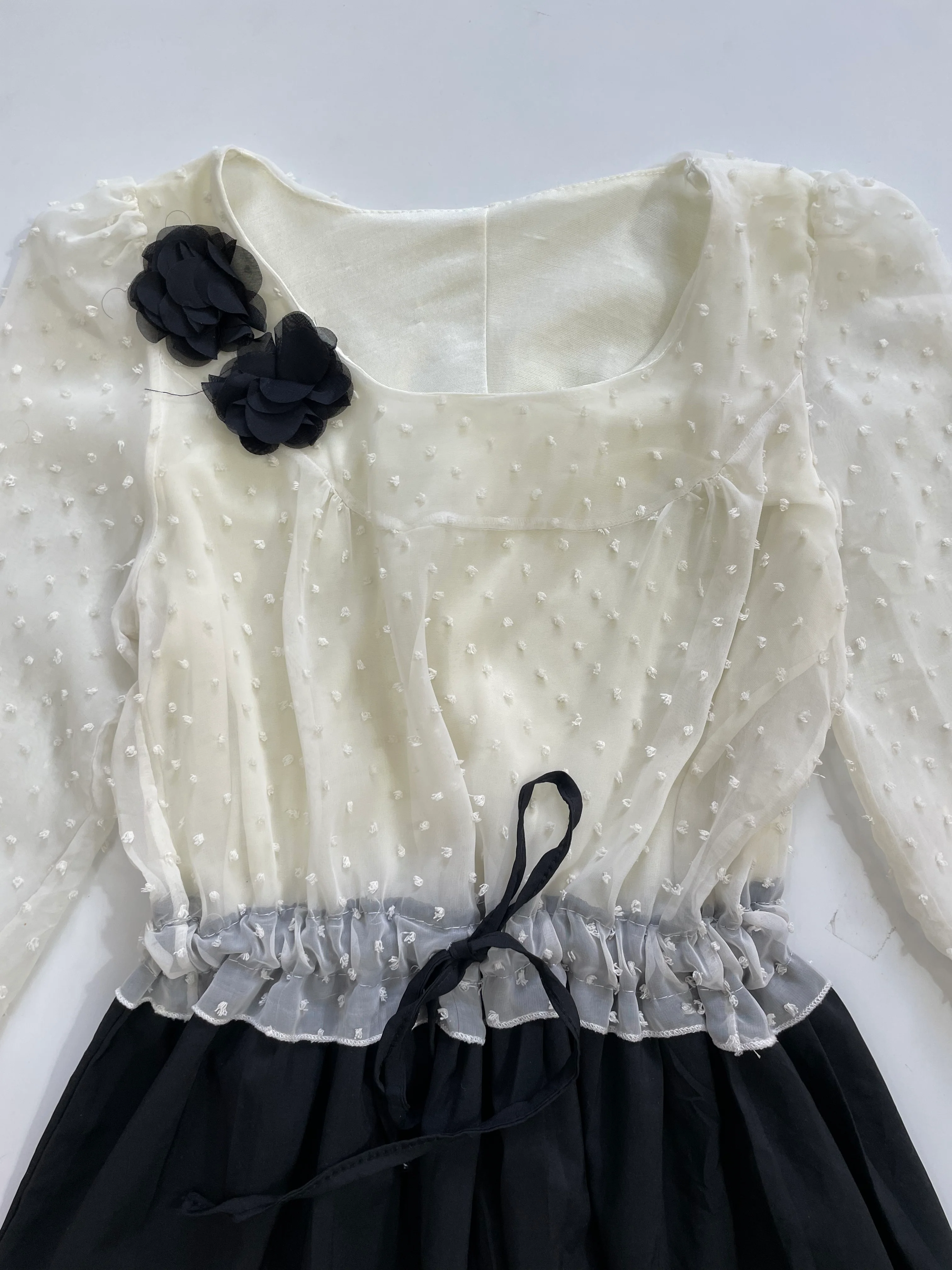 Dress-Bust 32 - Image 2