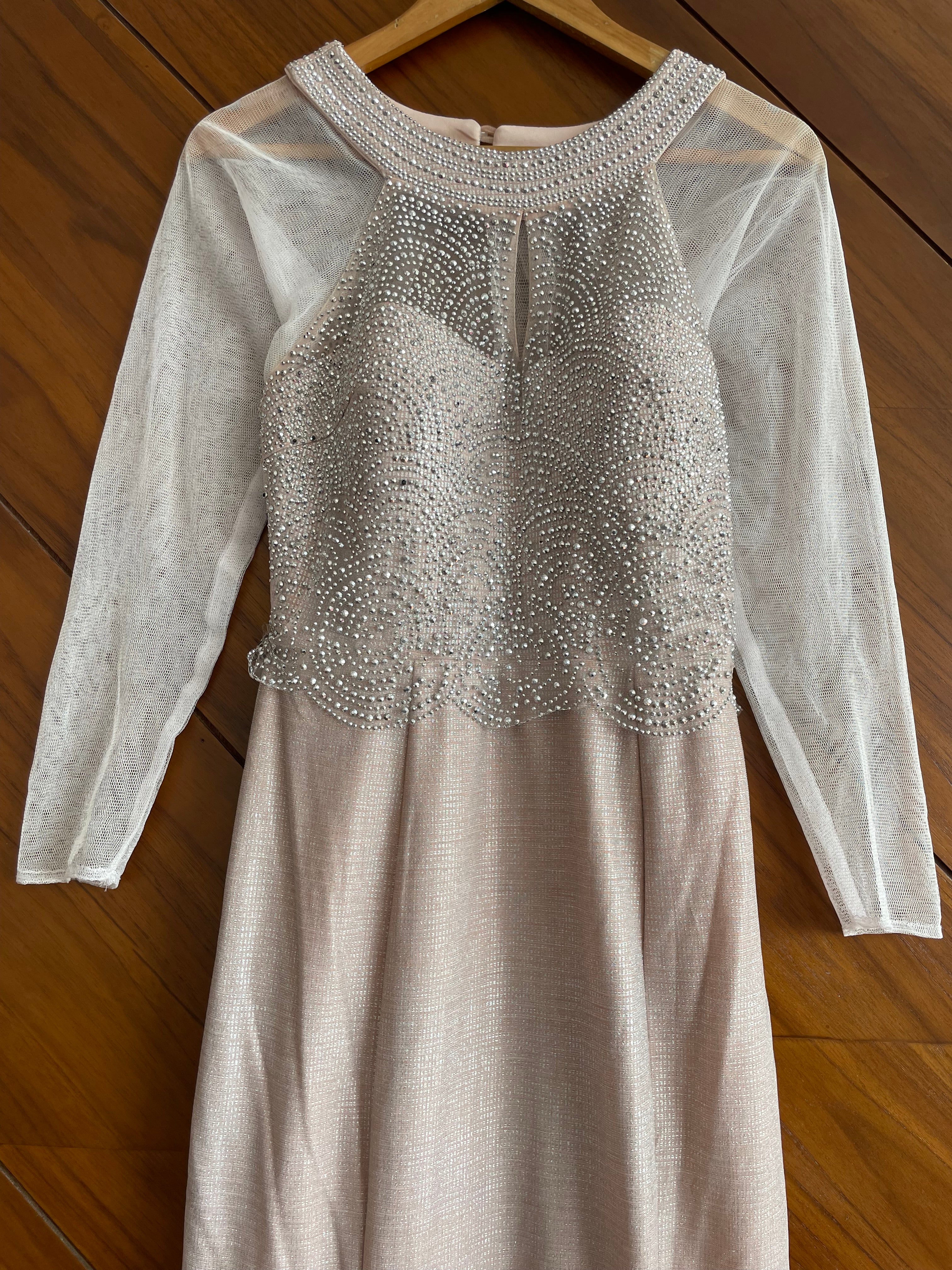 Peack Embellished Dress-Bust 34 - Image 2