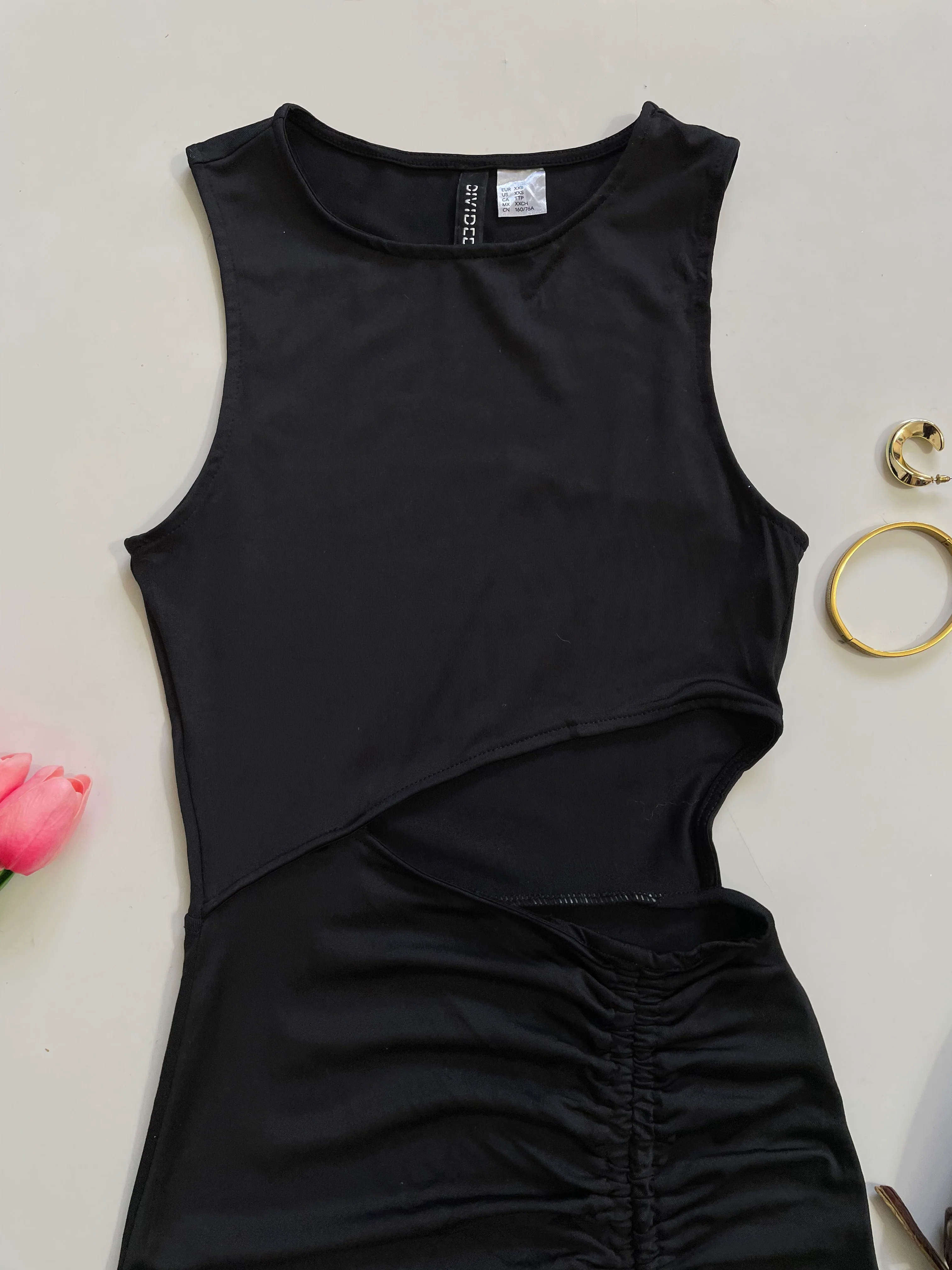 H&m Cut-Out Dress-Bust 28 to 30 - Image 2