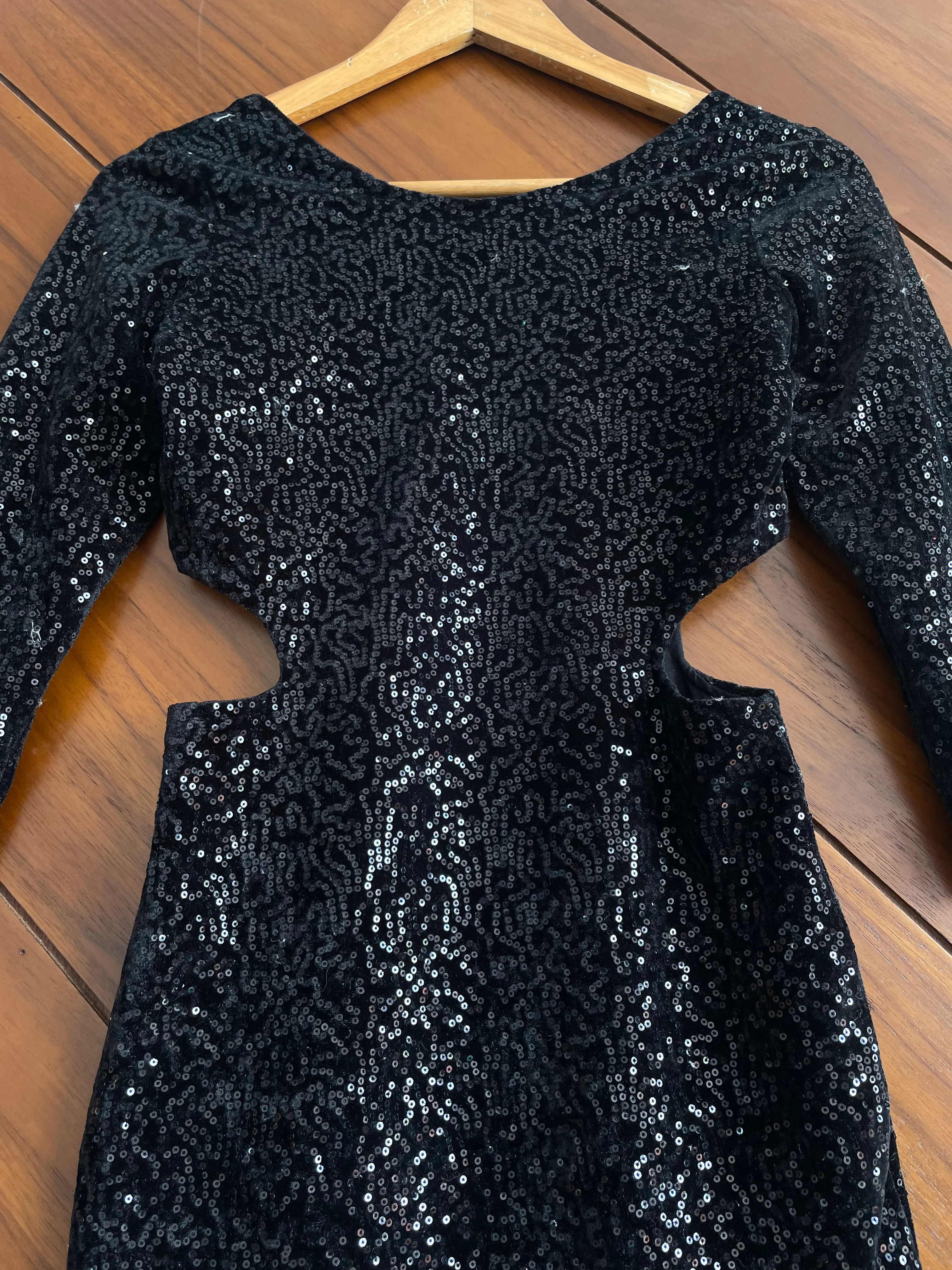 Bershka Sequin Dress-Bust 32 to 34 - Image 2