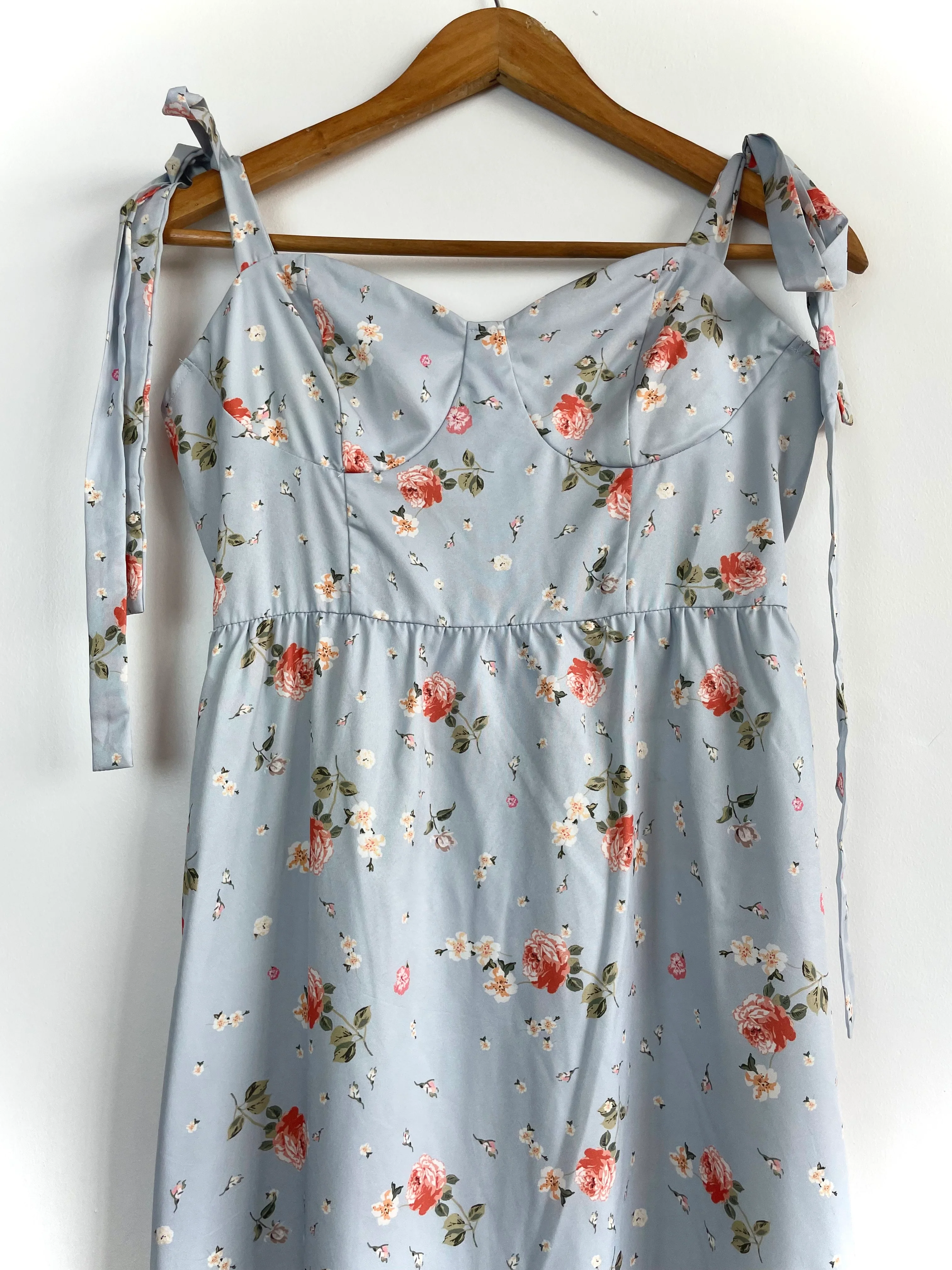 Floral Tie Up Dress-Bust 34 - Image 2