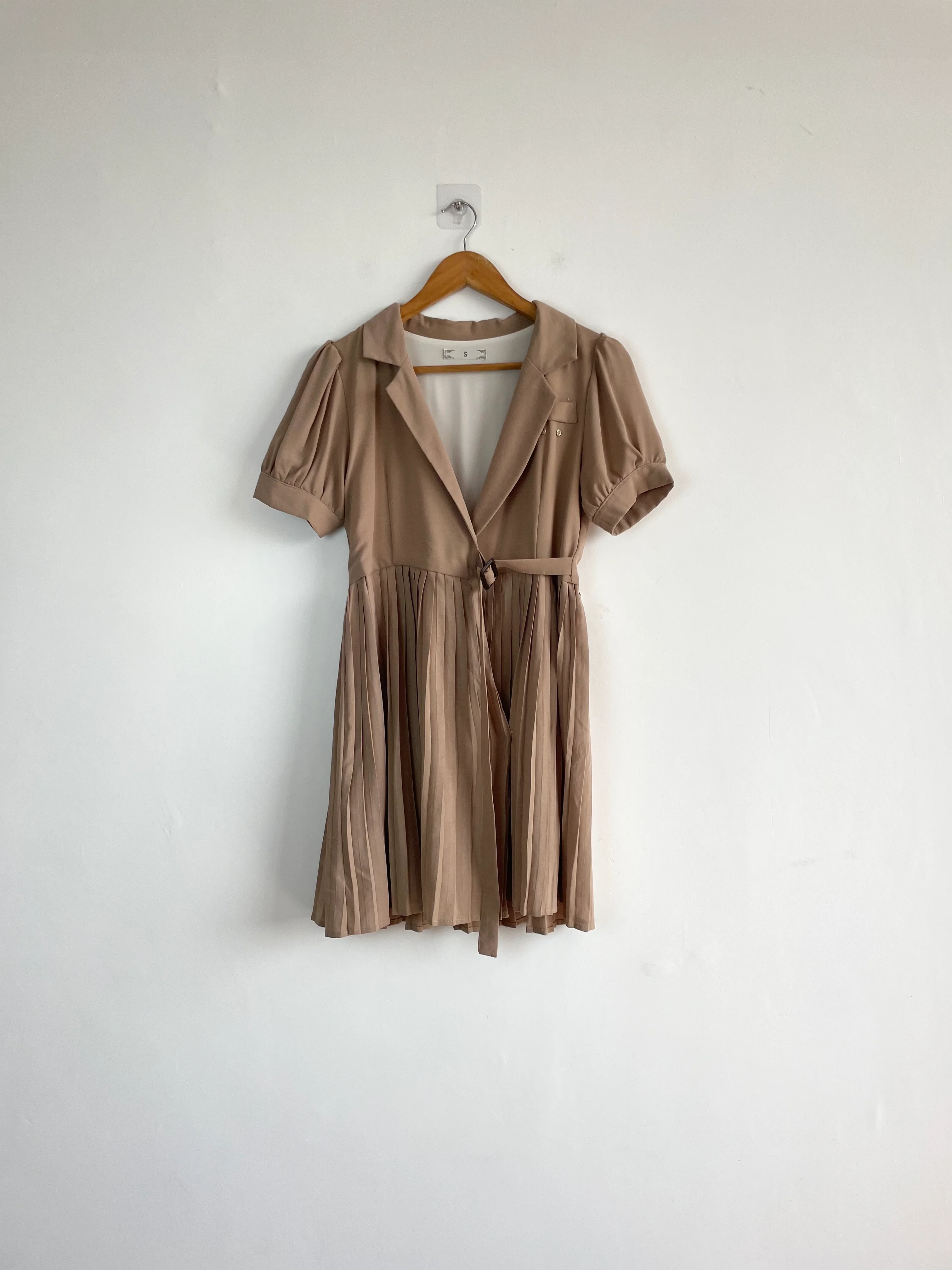 Dress-Bust 32