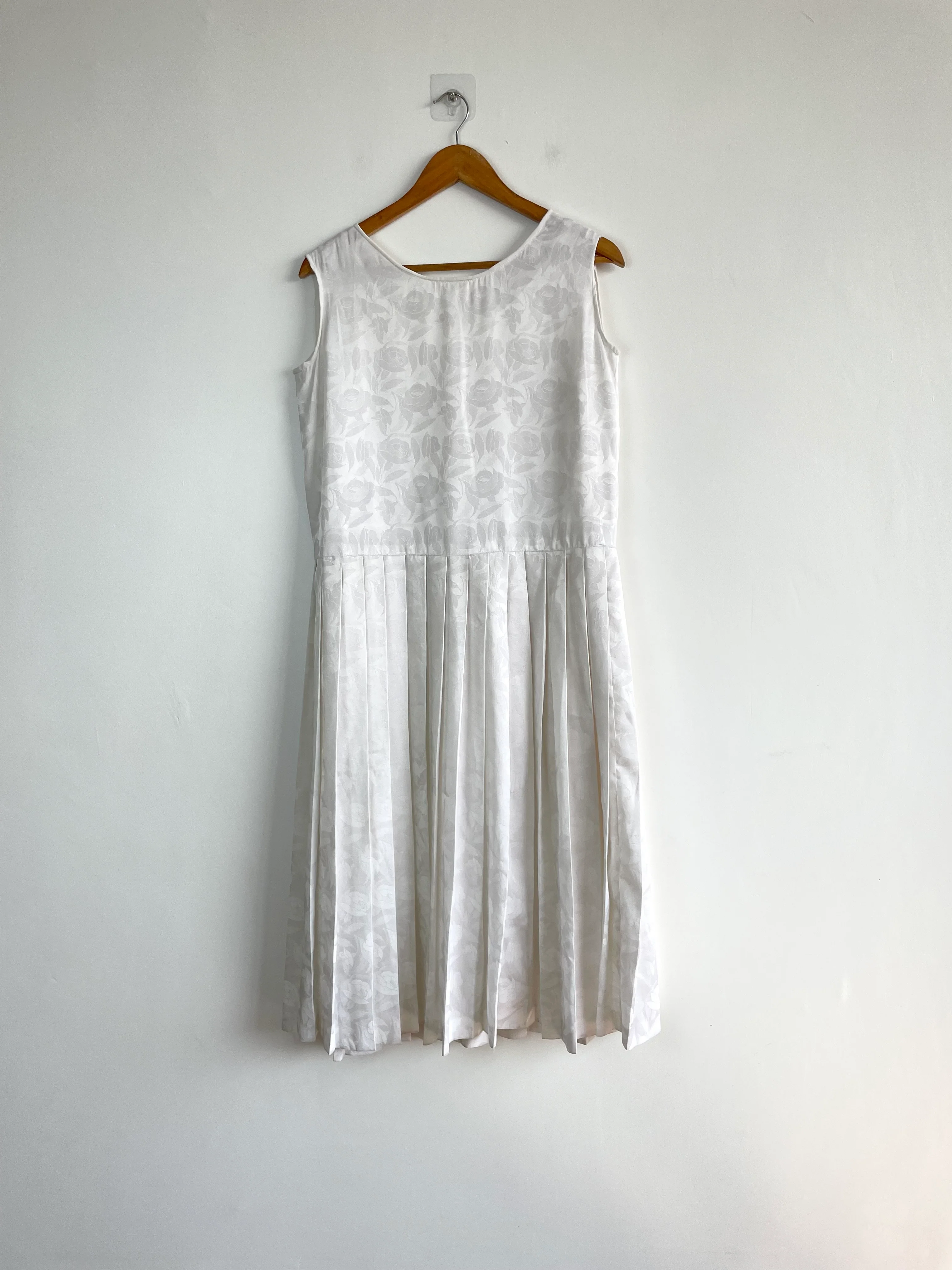Dress-Bust 38