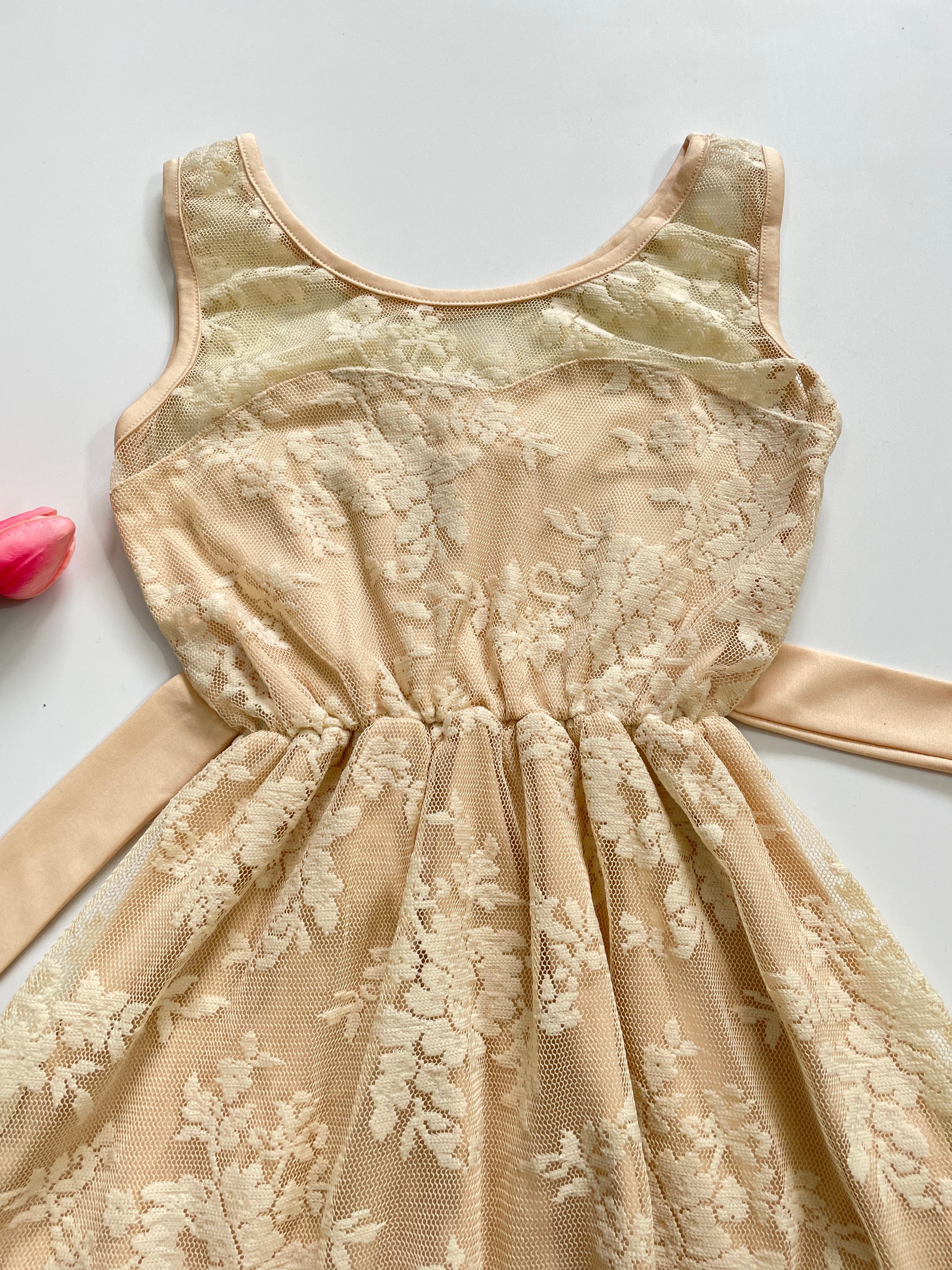 Dress-Bust 30 to 32 - Image 2