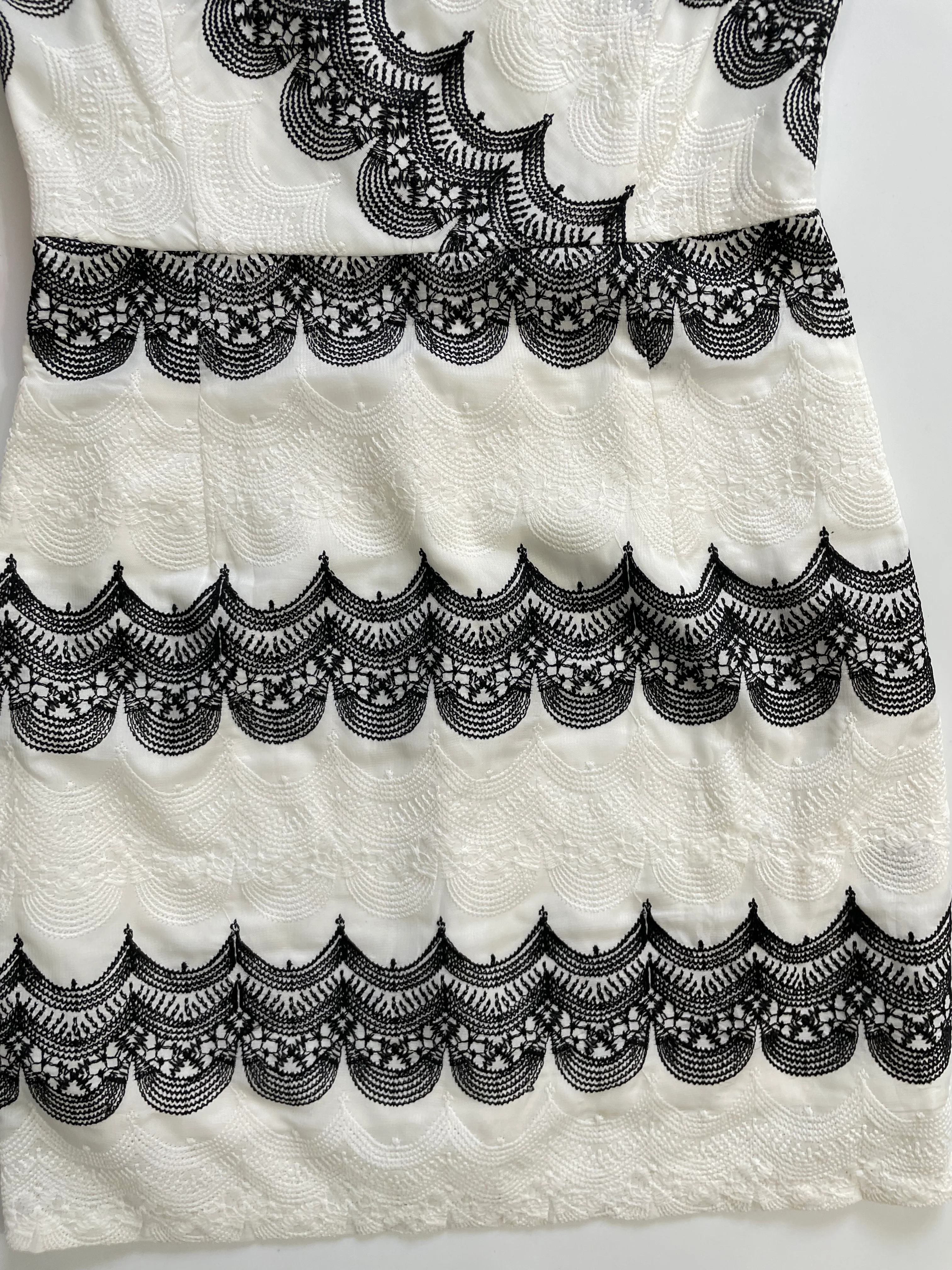 Embroidered Sequin Dress-Bust 32 - Image 3