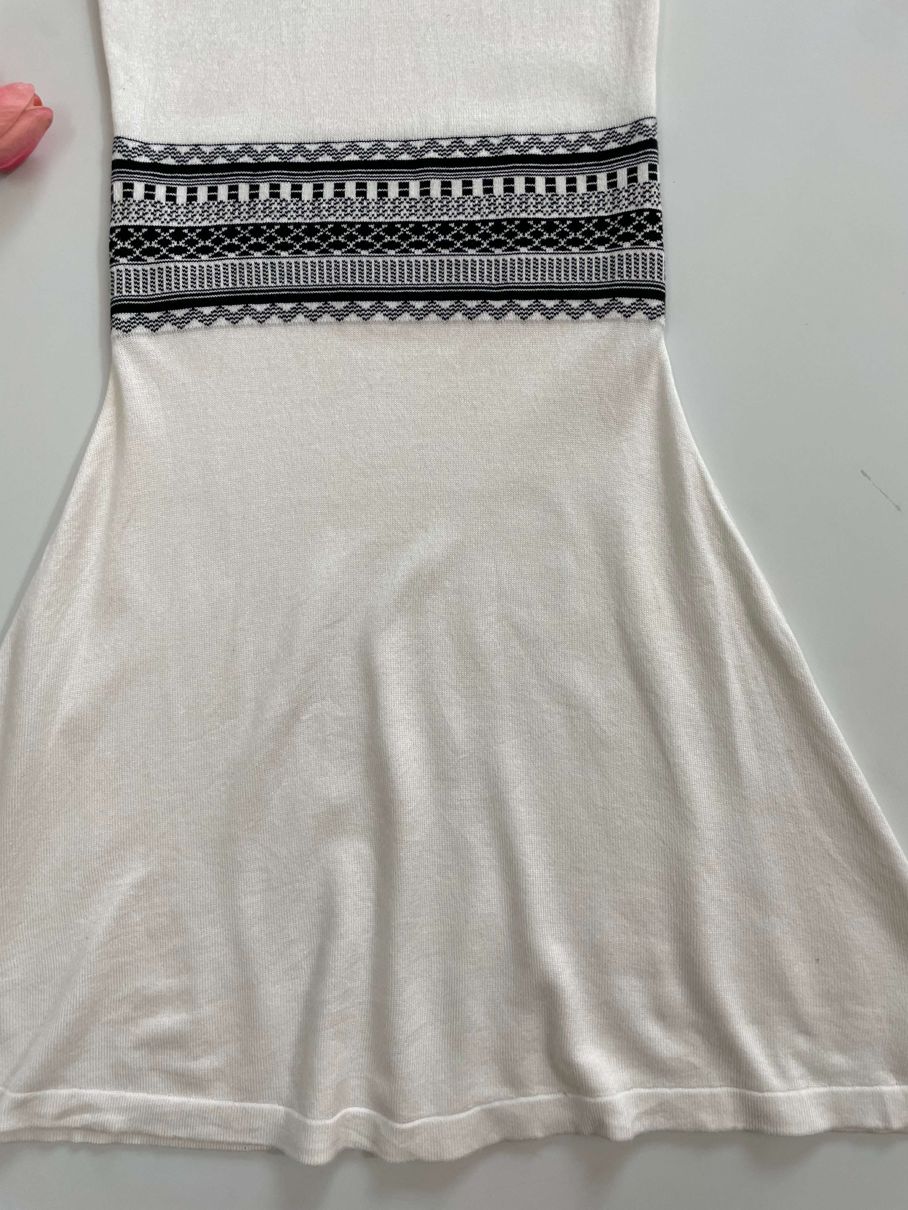White Dress-Bust 30 to 34 - Image 3