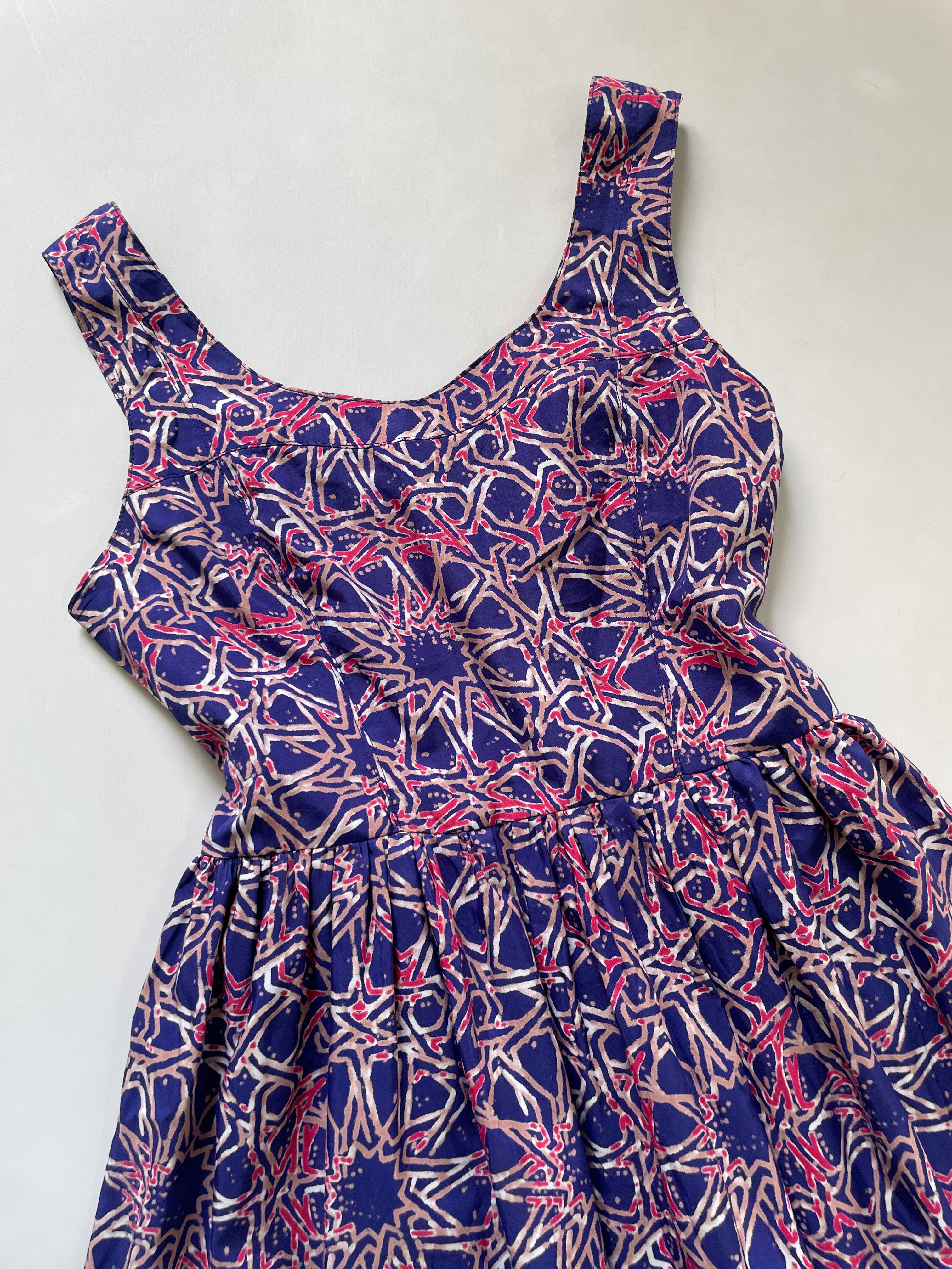 Dress-Bust 34 - Image 2