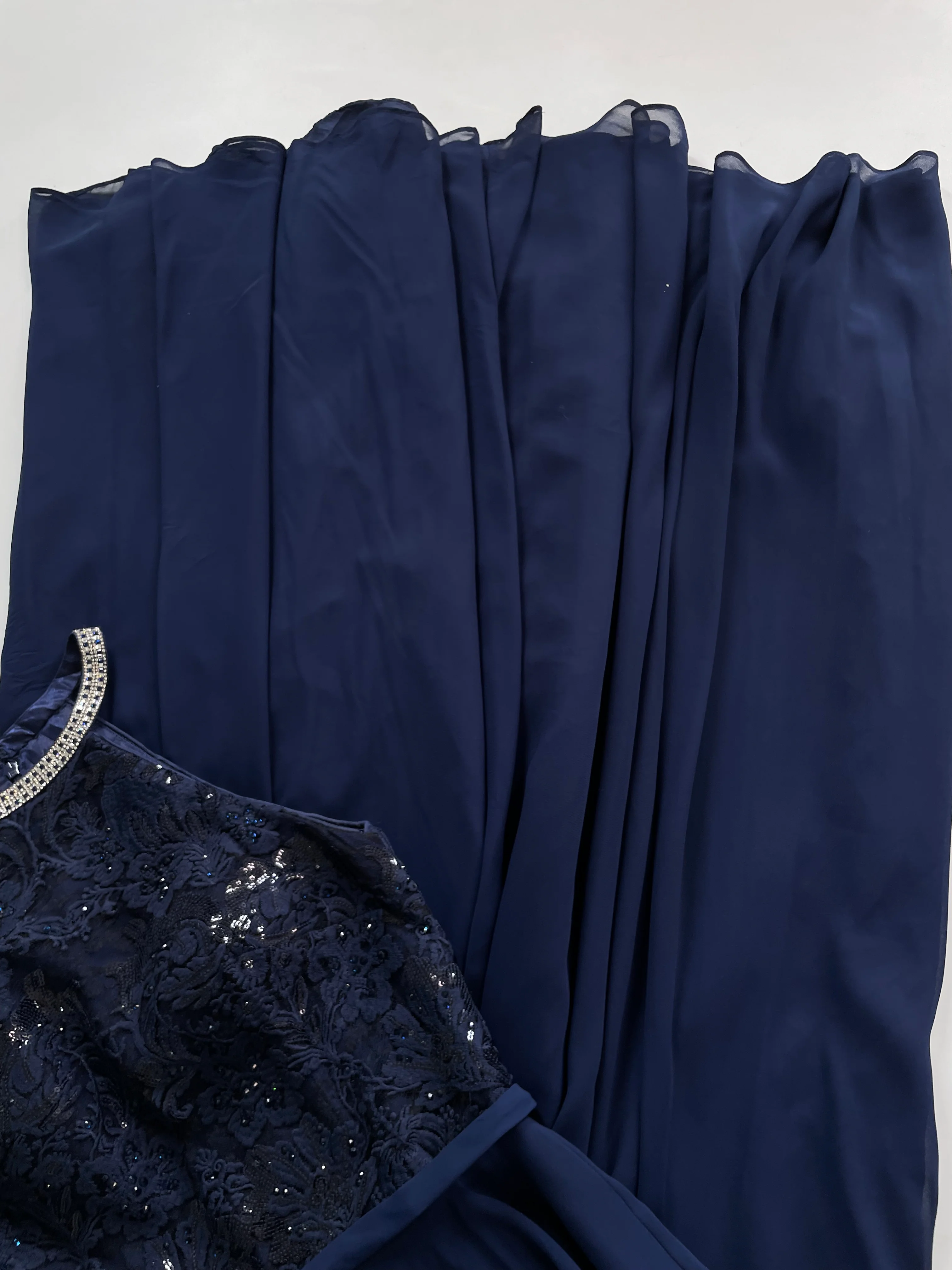 Dress-Bust 32 - Image 3