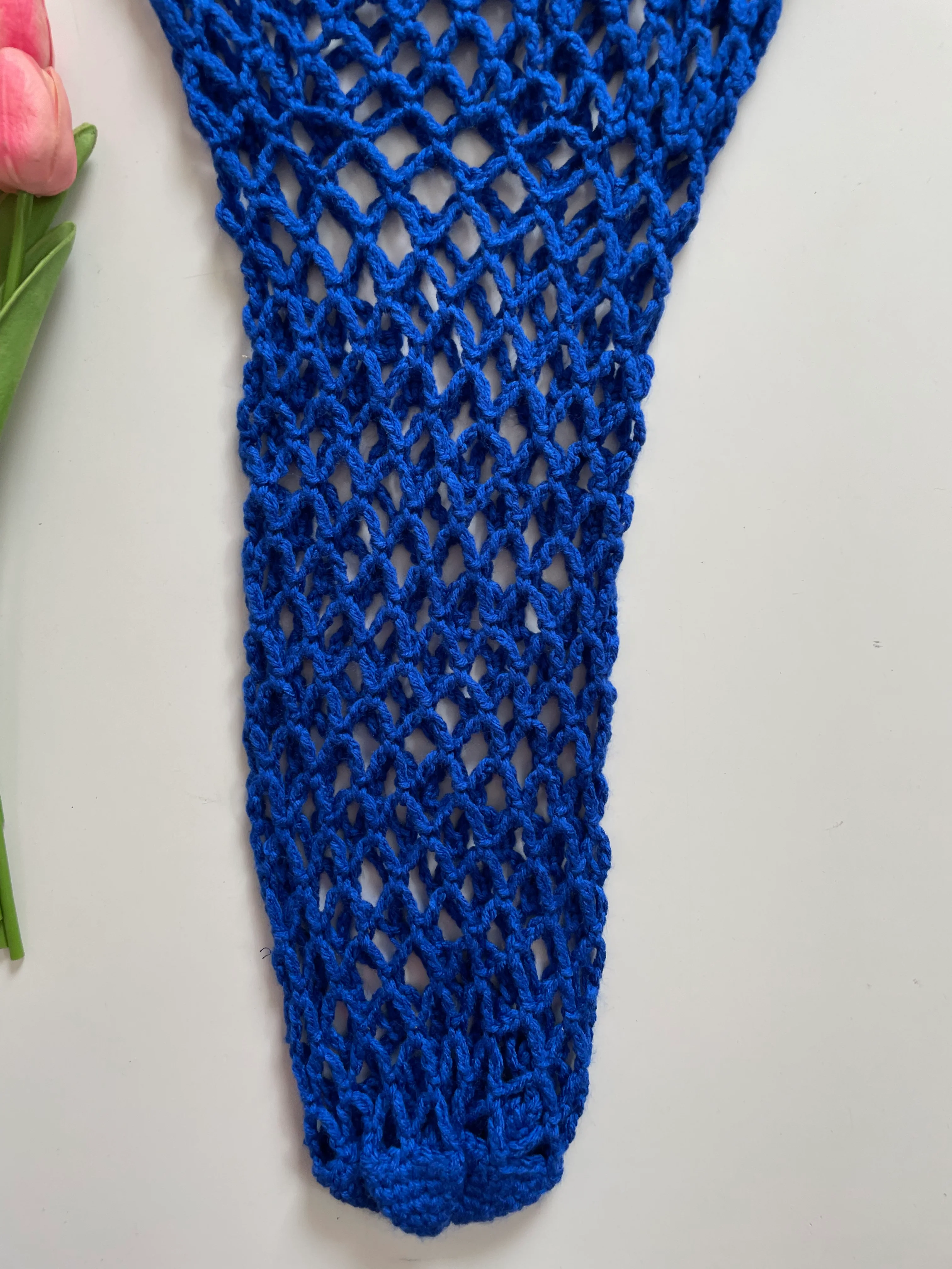 ELECTRIC BLUE CROCHET FISHNET BAG - Image 3
