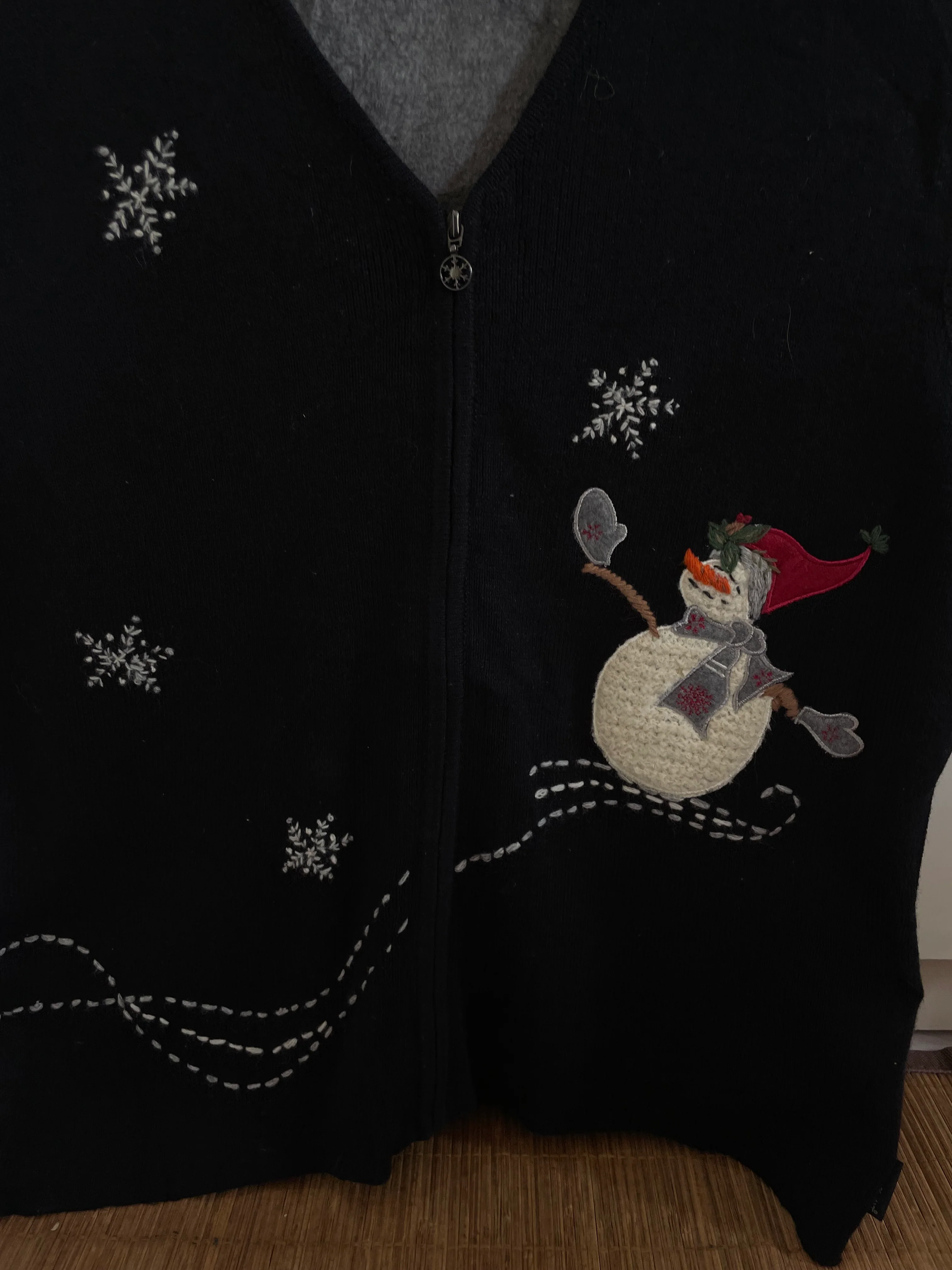 Embroidered Christmas Sweater-Bust 38 - Image 3