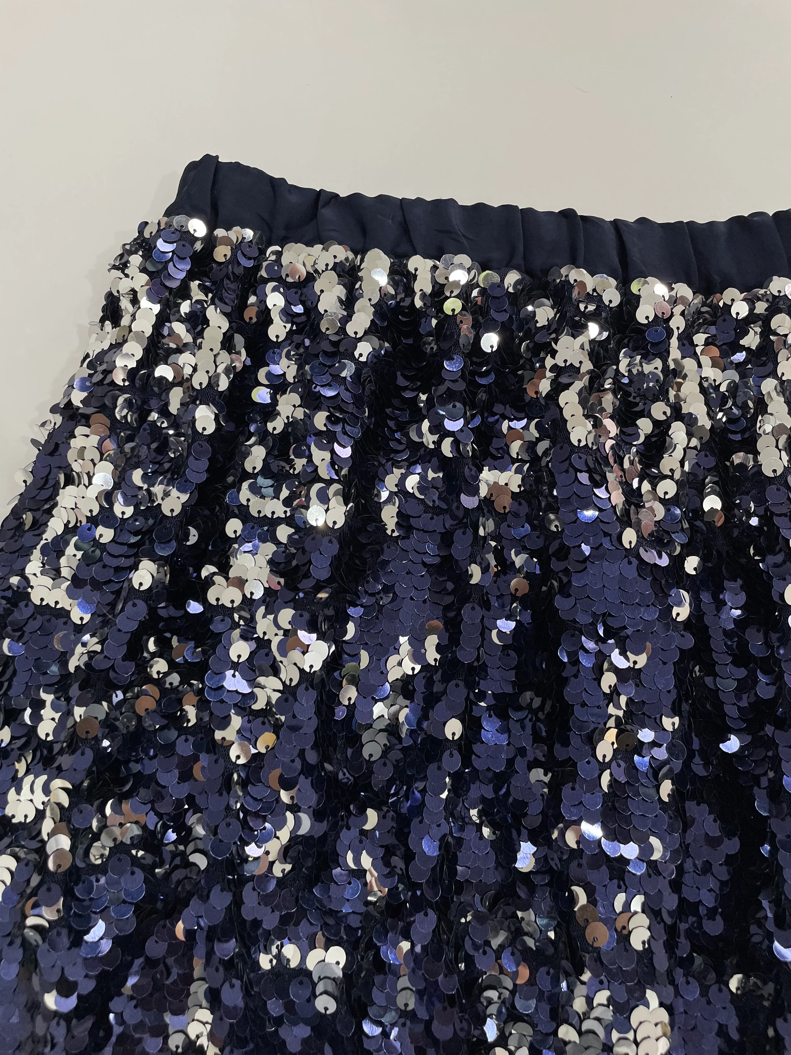 H&m Sequin Skirt-Waist 22 to 26 - Image 2
