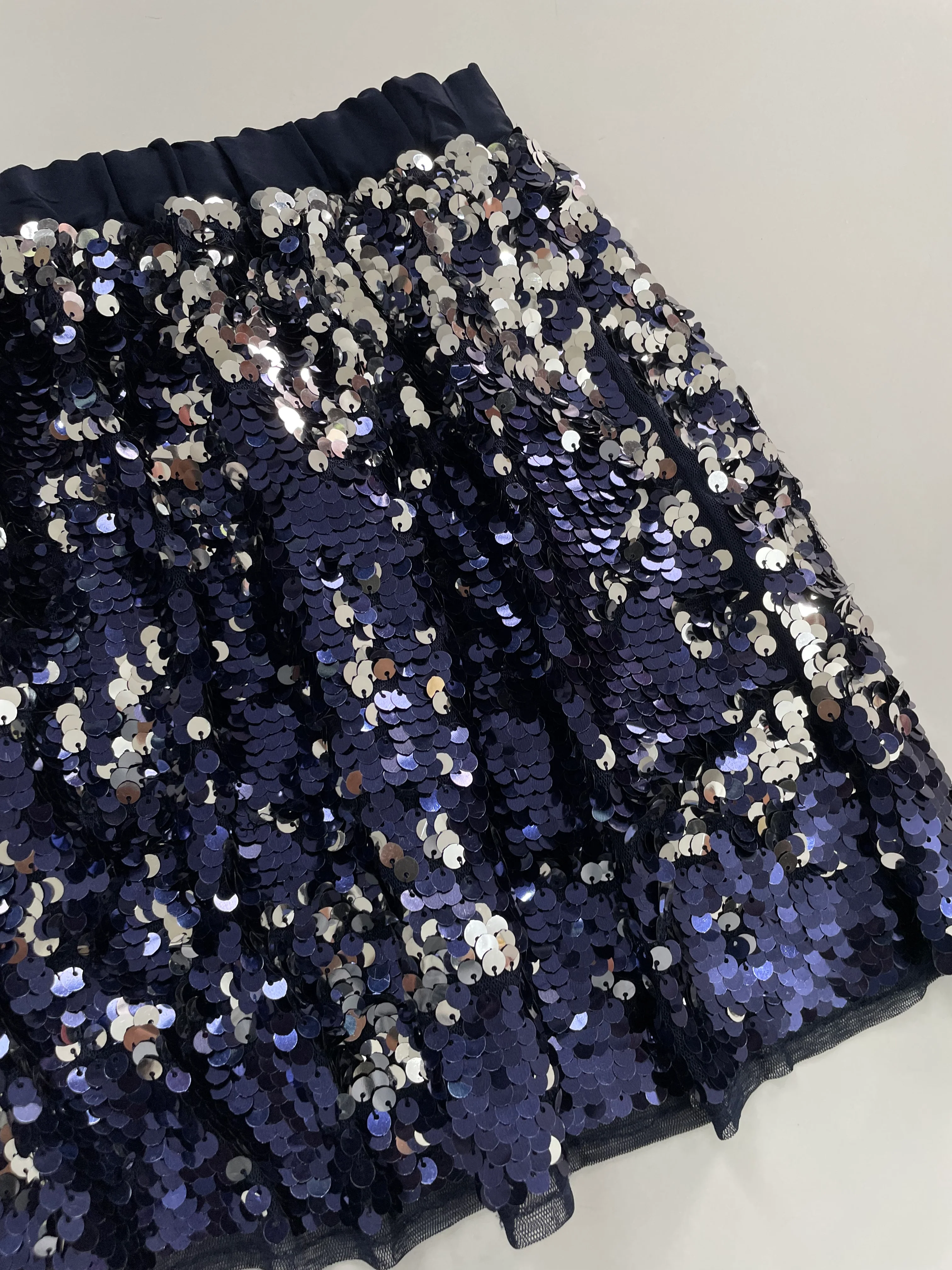 H&m Sequin Skirt-Waist 22 to 26 - Image 3