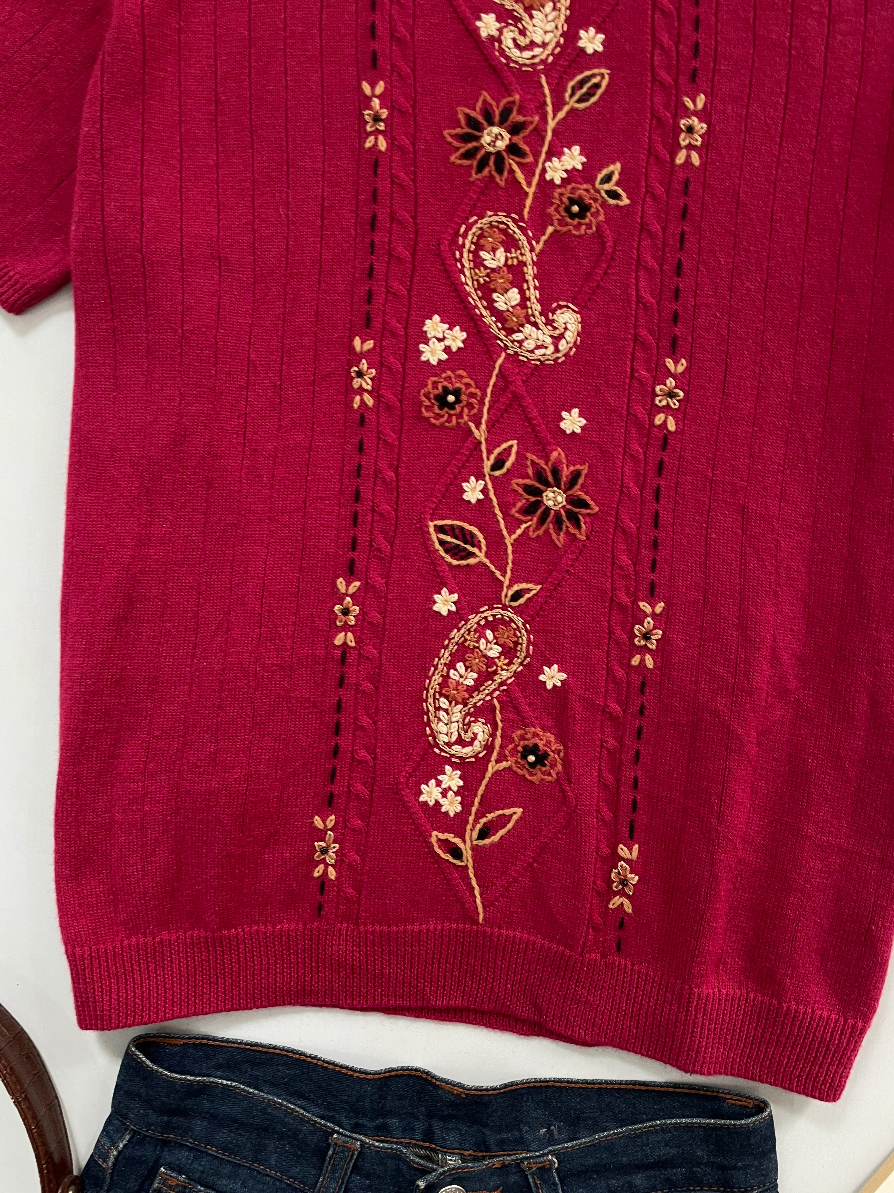 Alfred Dunner Embroidered Sweater Vest-Bust 44 - Image 3