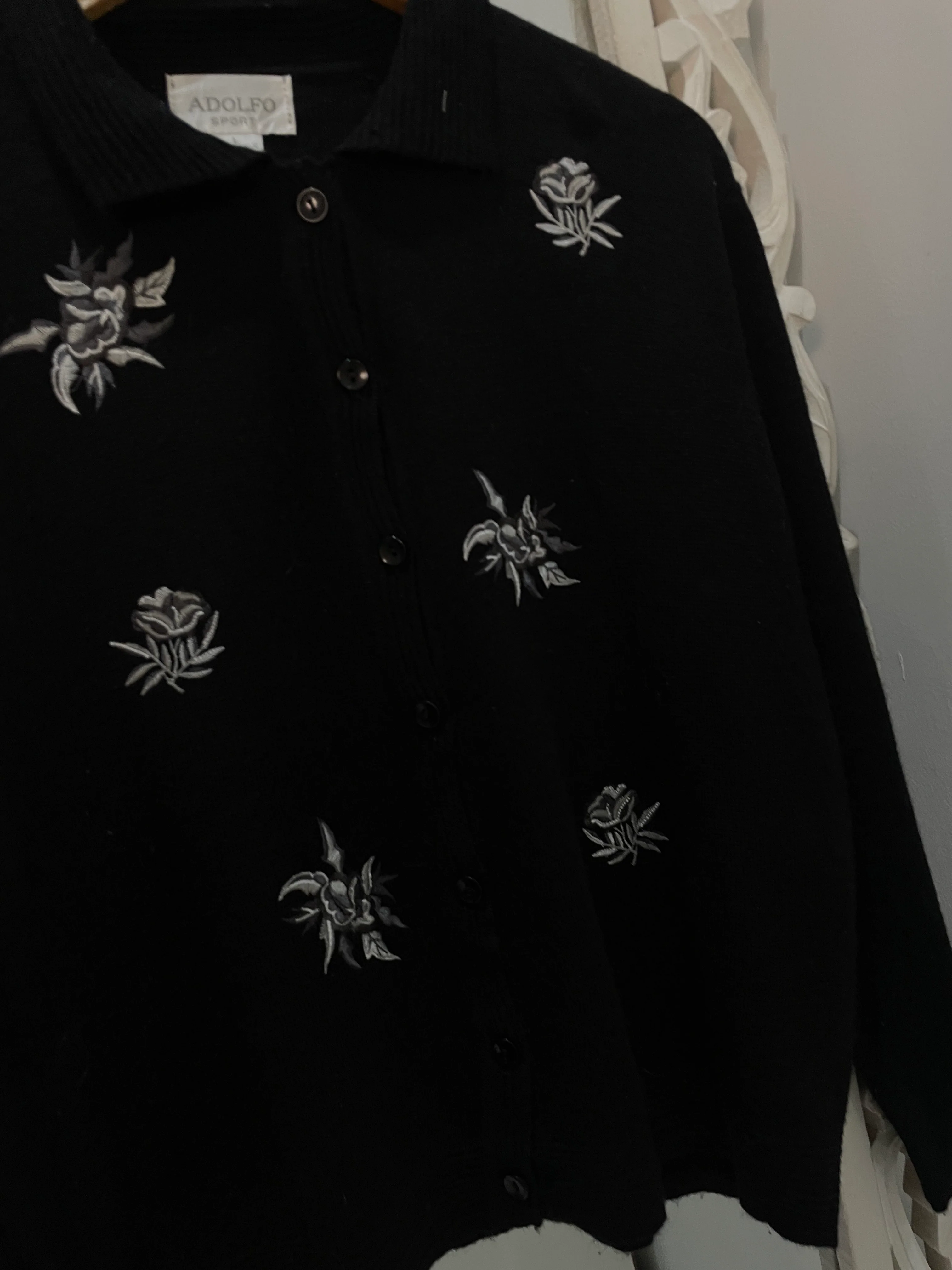 Embroidered Vintage Sweater-Bust 44 - Image 3
