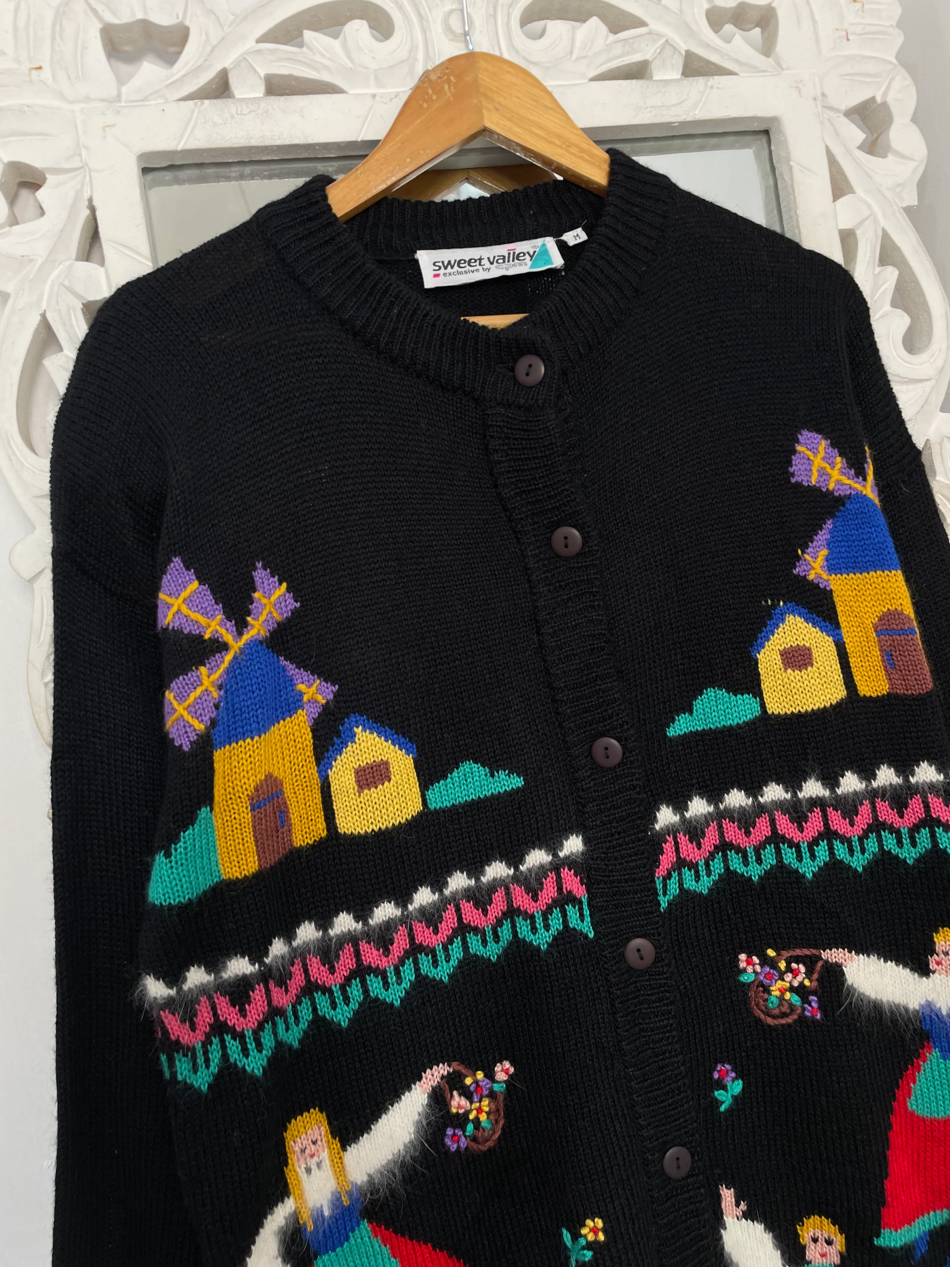 Embroidered Vintage Sweater-Bust 46 - Image 2