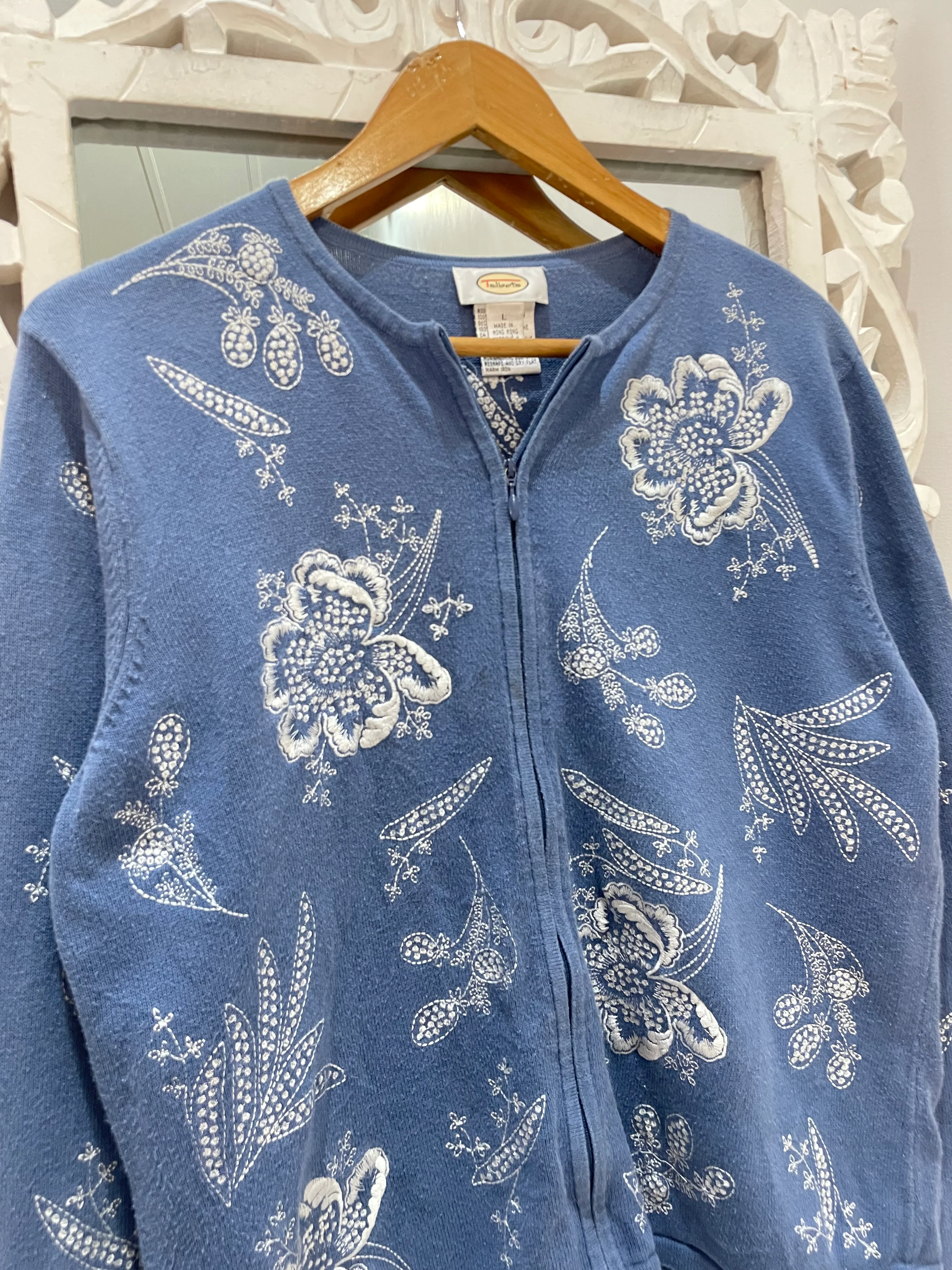 Talbots Embroidered Vintage Sweater-Bust 42 - Image 2